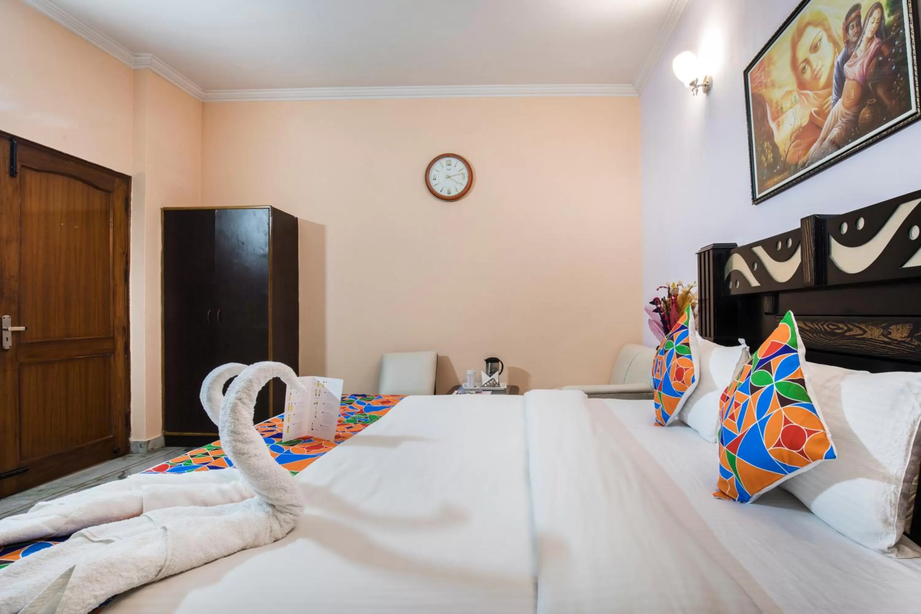 TV and multimedia, Bed in FabExpress IVY Inn Sector 35