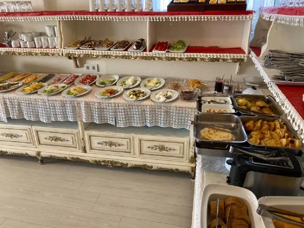 Buffet breakfast in Ada Hotel Istanbul
