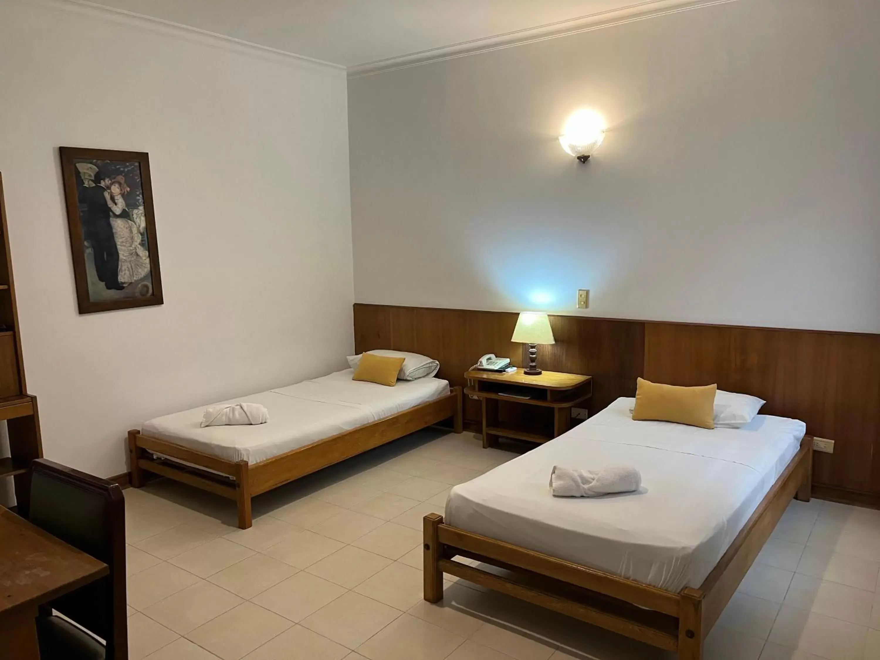 Twin Room in Casa Rosales Twin Room in Casa Rosales