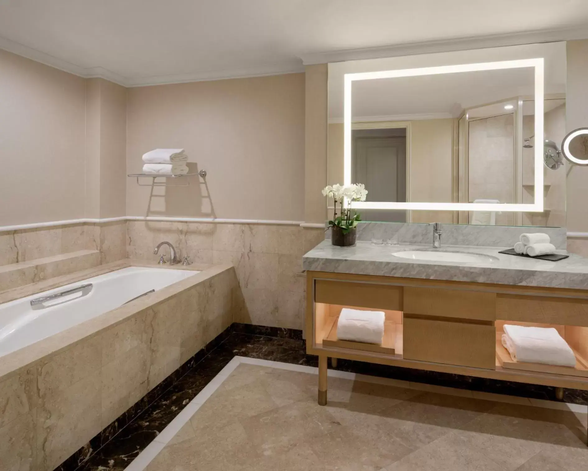 Bathroom in Shangri-La Sydney