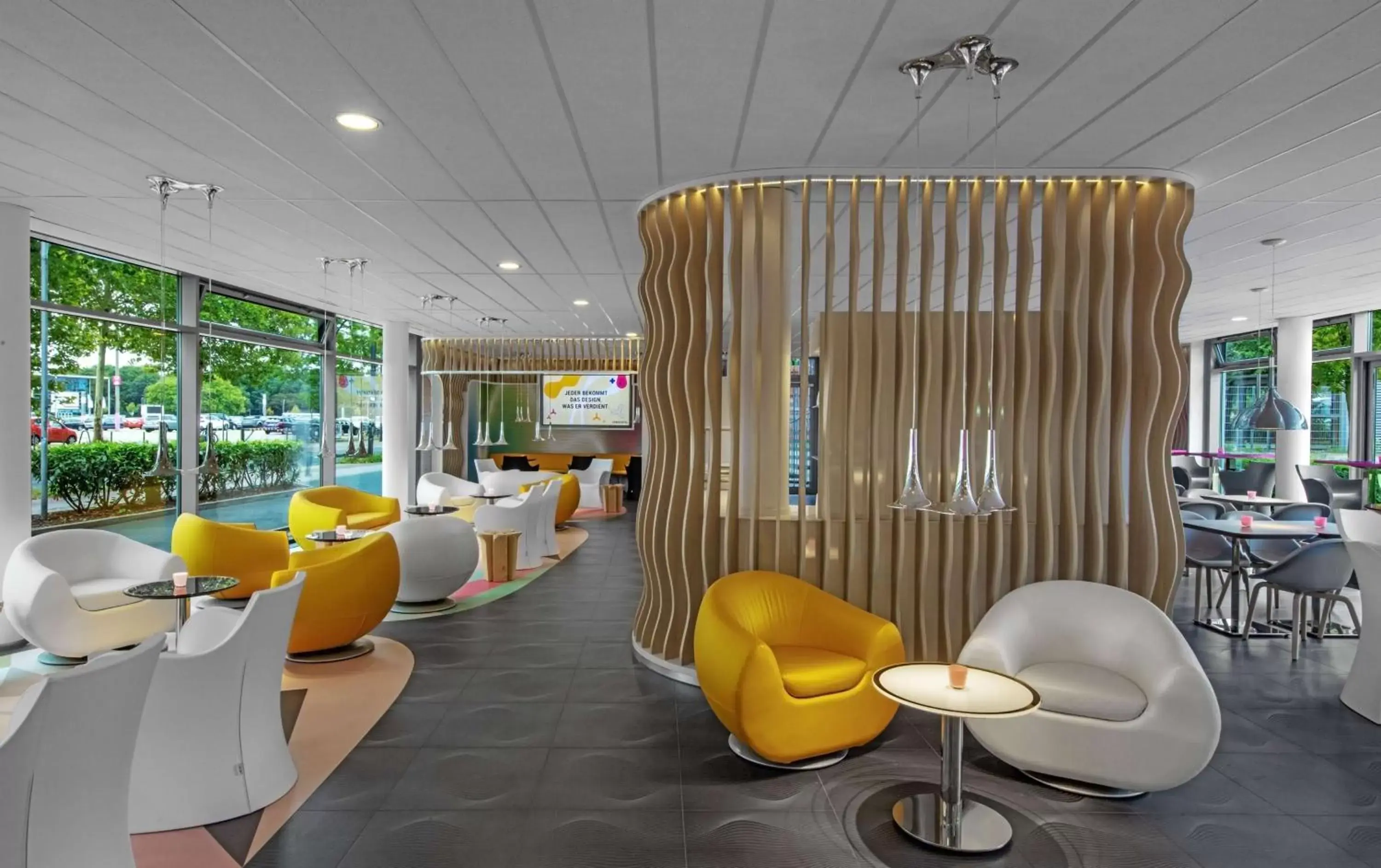 Lobby or reception, Restaurant/Places to Eat in prizeotel Bremen-City