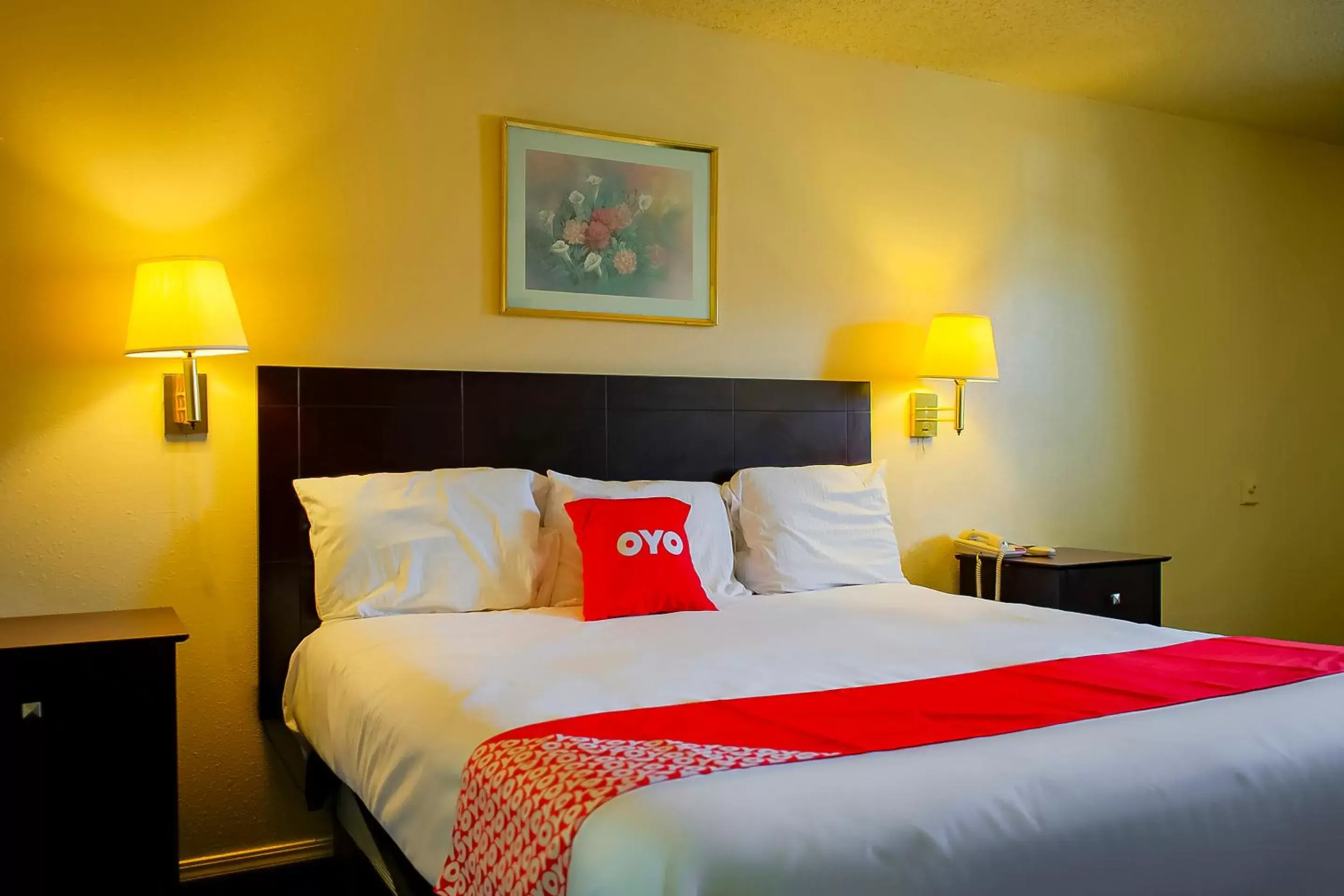 Bedroom, Bed in OYO Hotel Duncan, OK - Hwy 81 Near Chisholm Casino