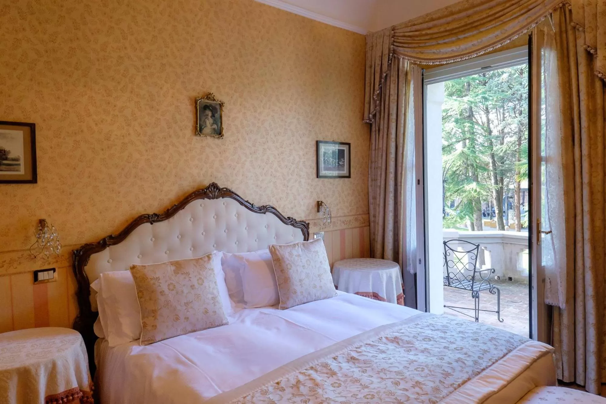 Bedroom, Bed in Castello Di Spessa - Residenze d'epoca