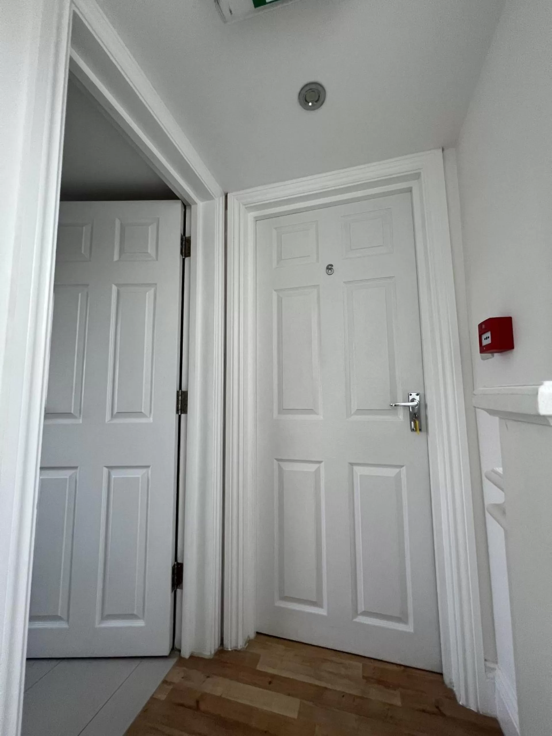 Bedroom in 4 Wharncliffe Drive