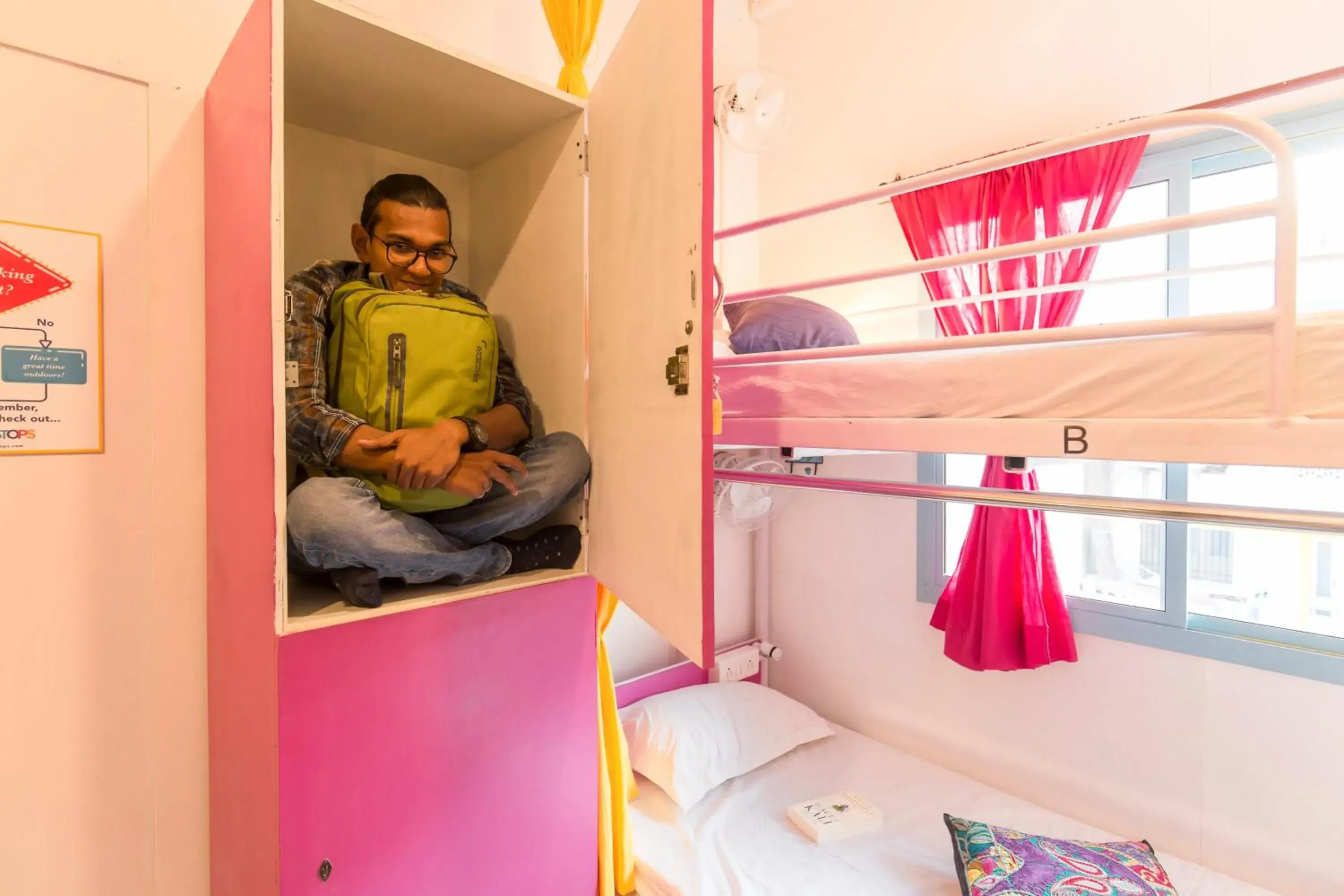 People, Bunk Bed in goSTOPS Udaipur - Rooms & Dorms