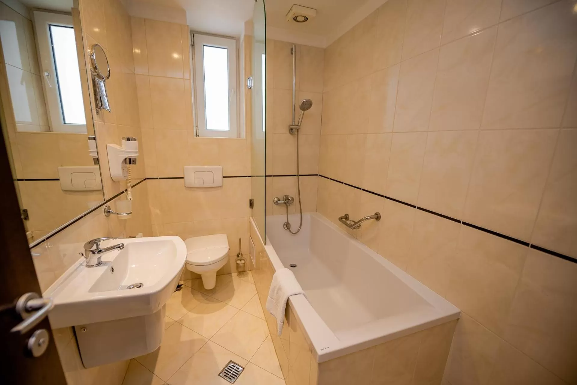 Bathroom in Hotel Ambasador