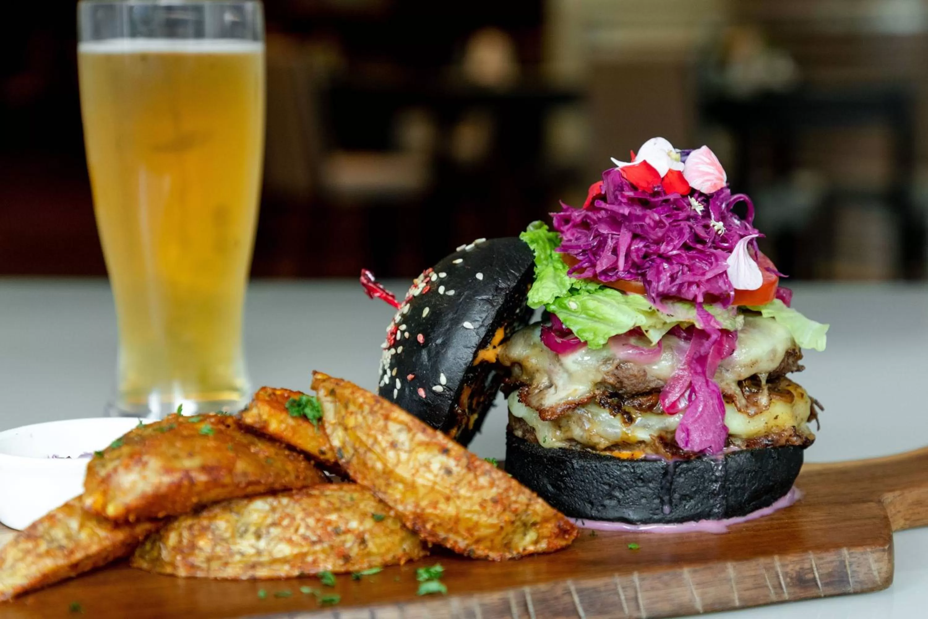 Restaurant/places to eat in Marriott Executive Apartments Panama City, Finisterre