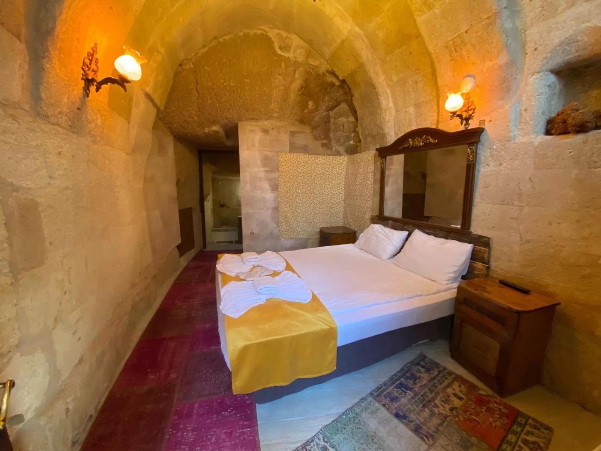 Photo of the whole room, Bed in 7 Oda Kapadokya Cave Hotel
