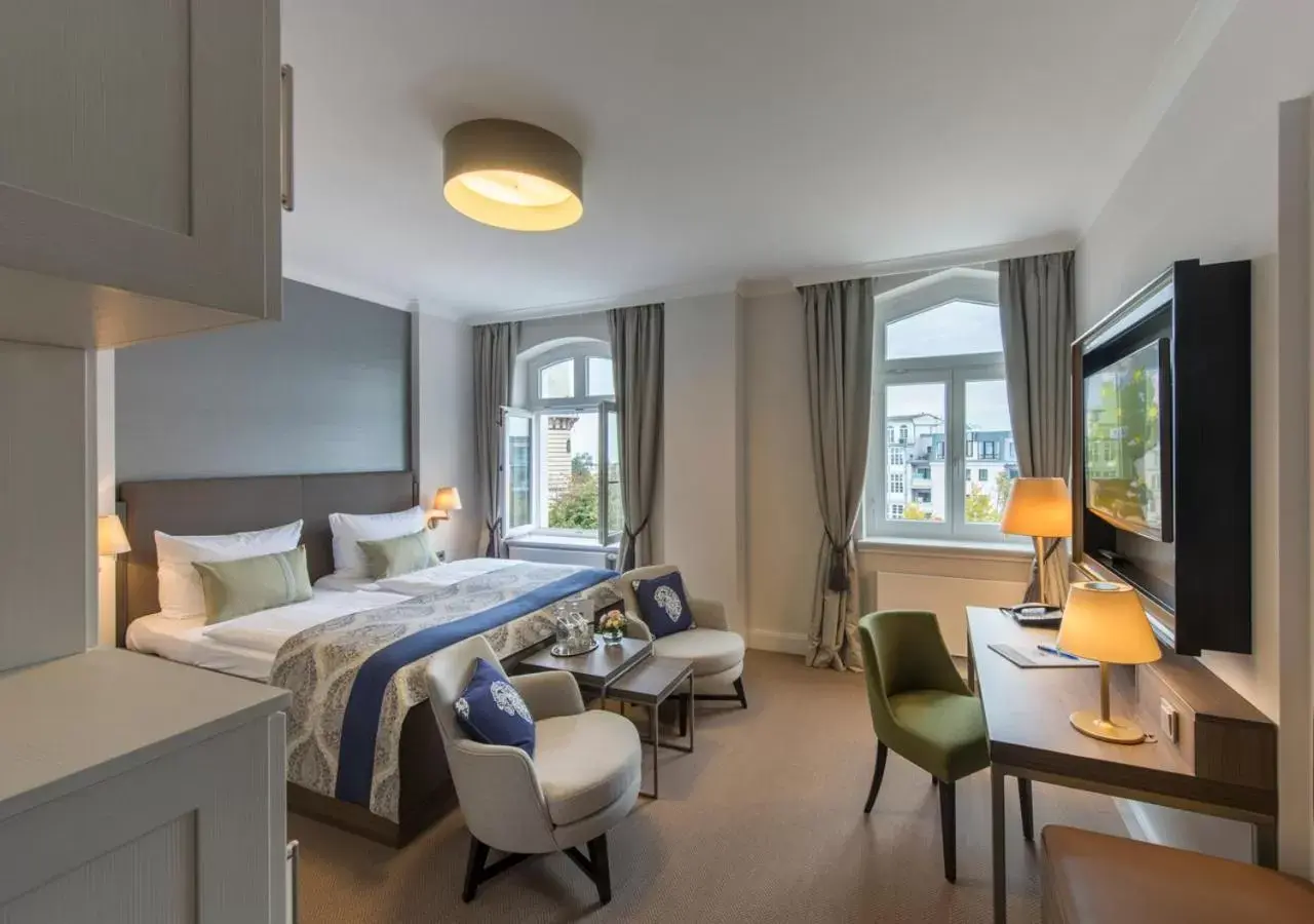 Deluxe Double Room in Hotel Am Leuchtturm Deluxe Double Room in Hotel Am Leuchtturm