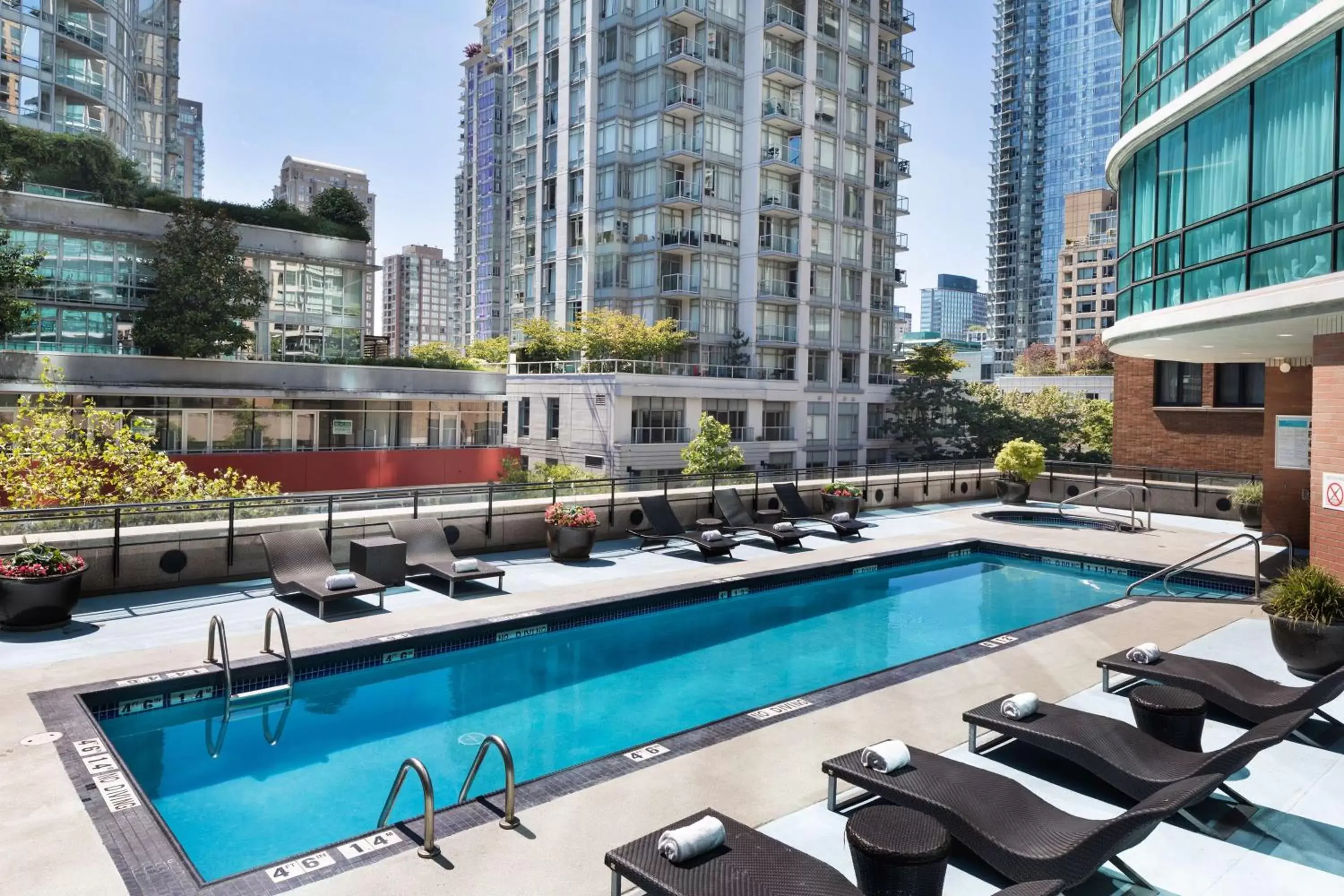 Pool view, Swimming Pool in Hilton Vancouver Downtown, BC, Canada