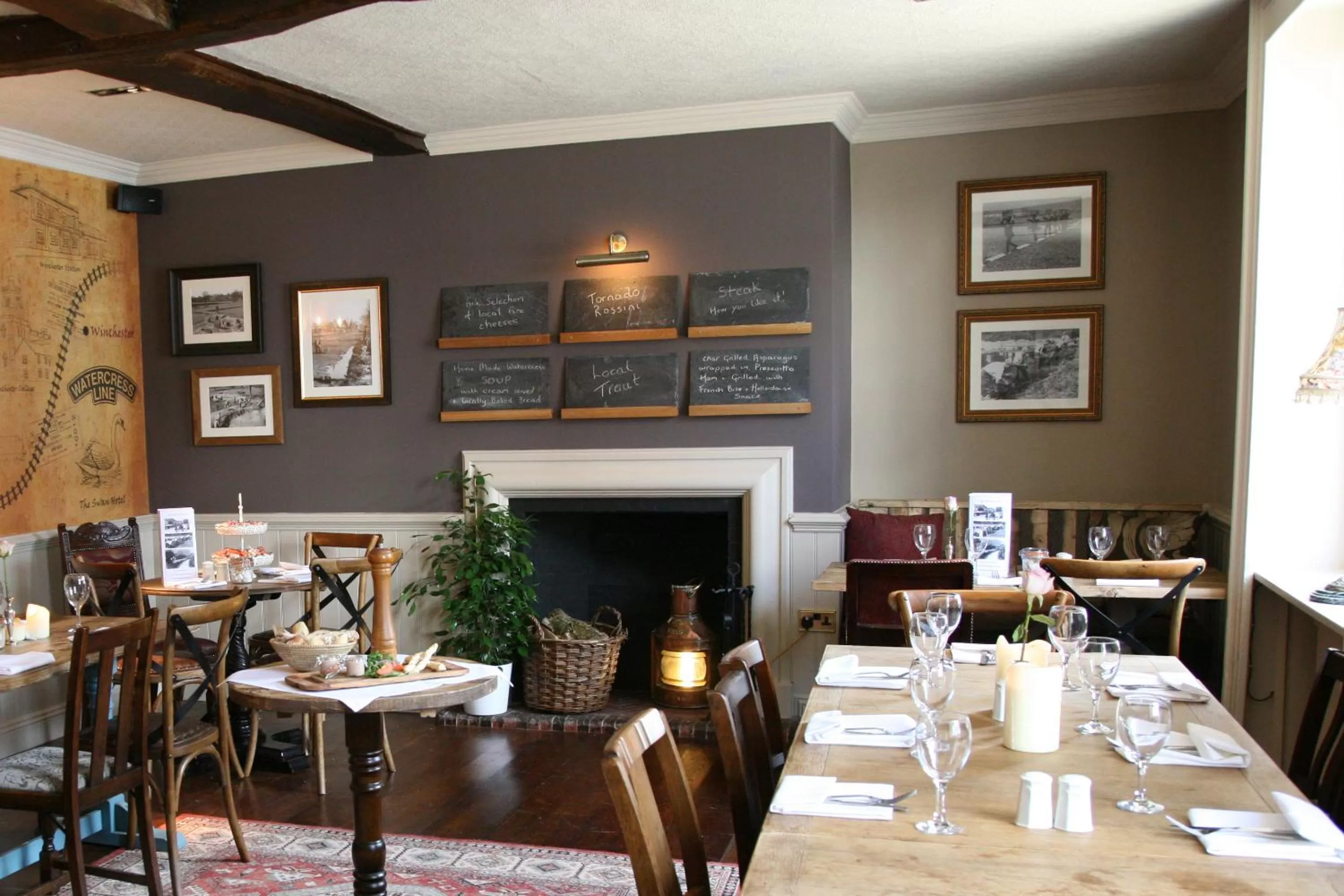 Restaurant/places to eat in The Swan Hotel, Alresford