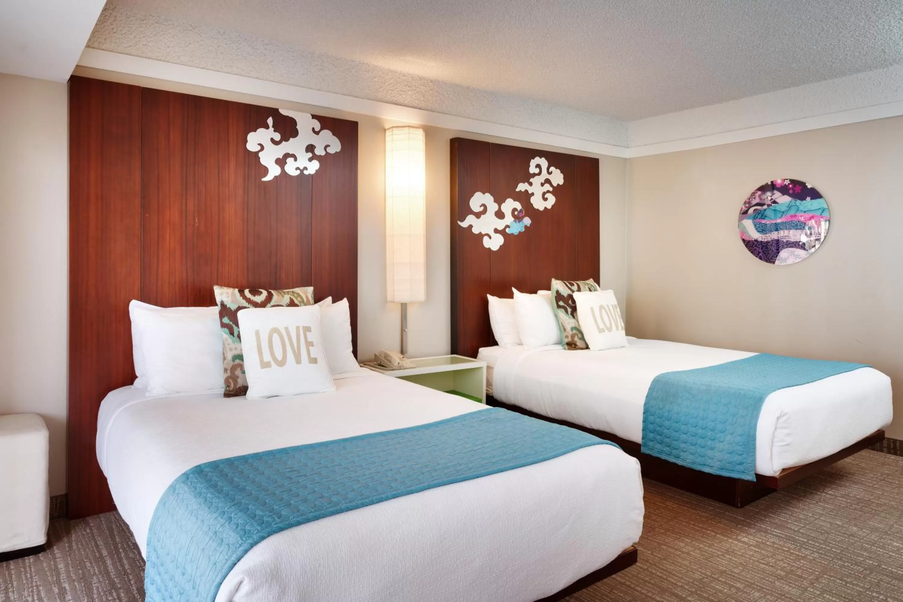 Bed in Atrium Hotel Orange County