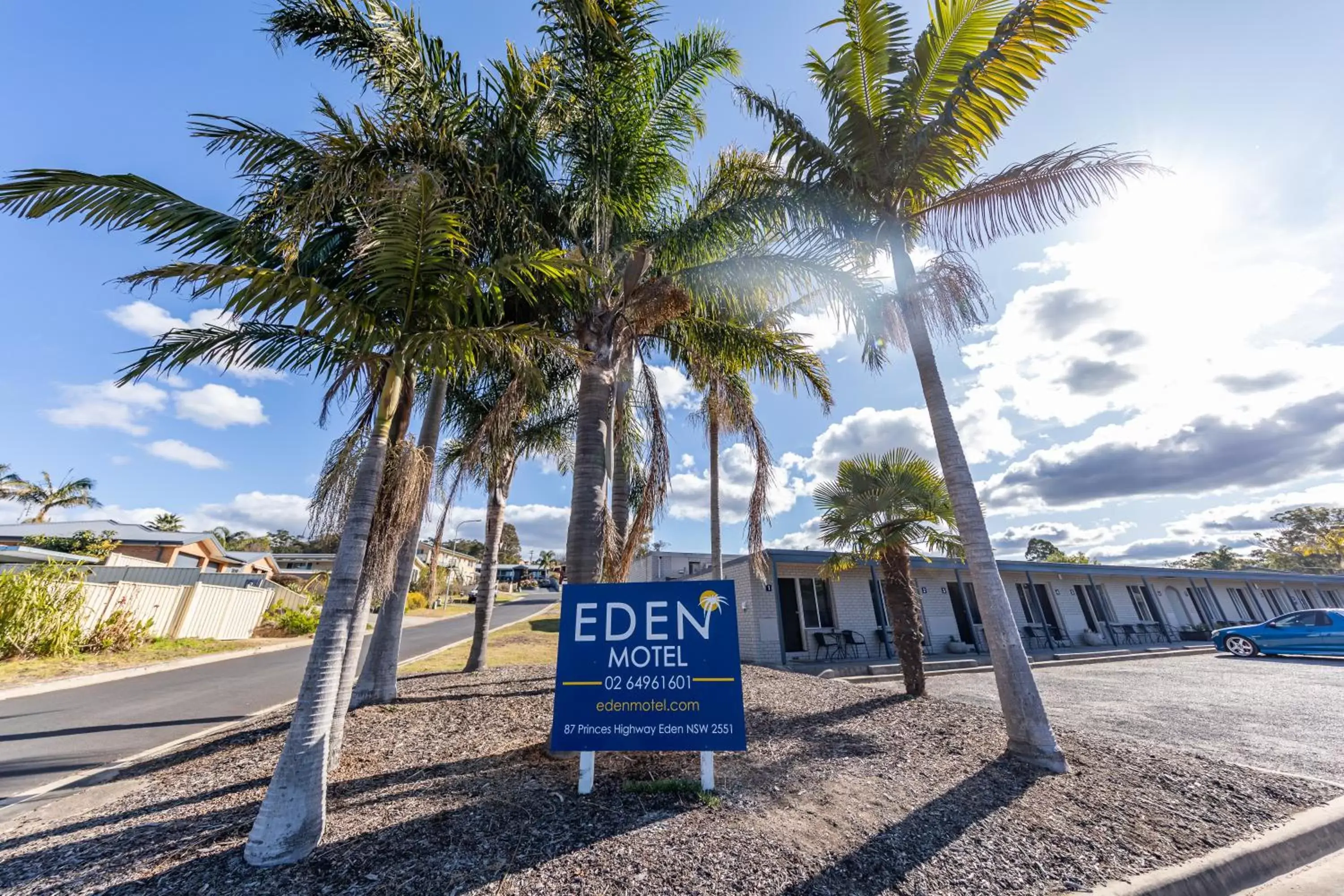 Facade/entrance in Eden Motel