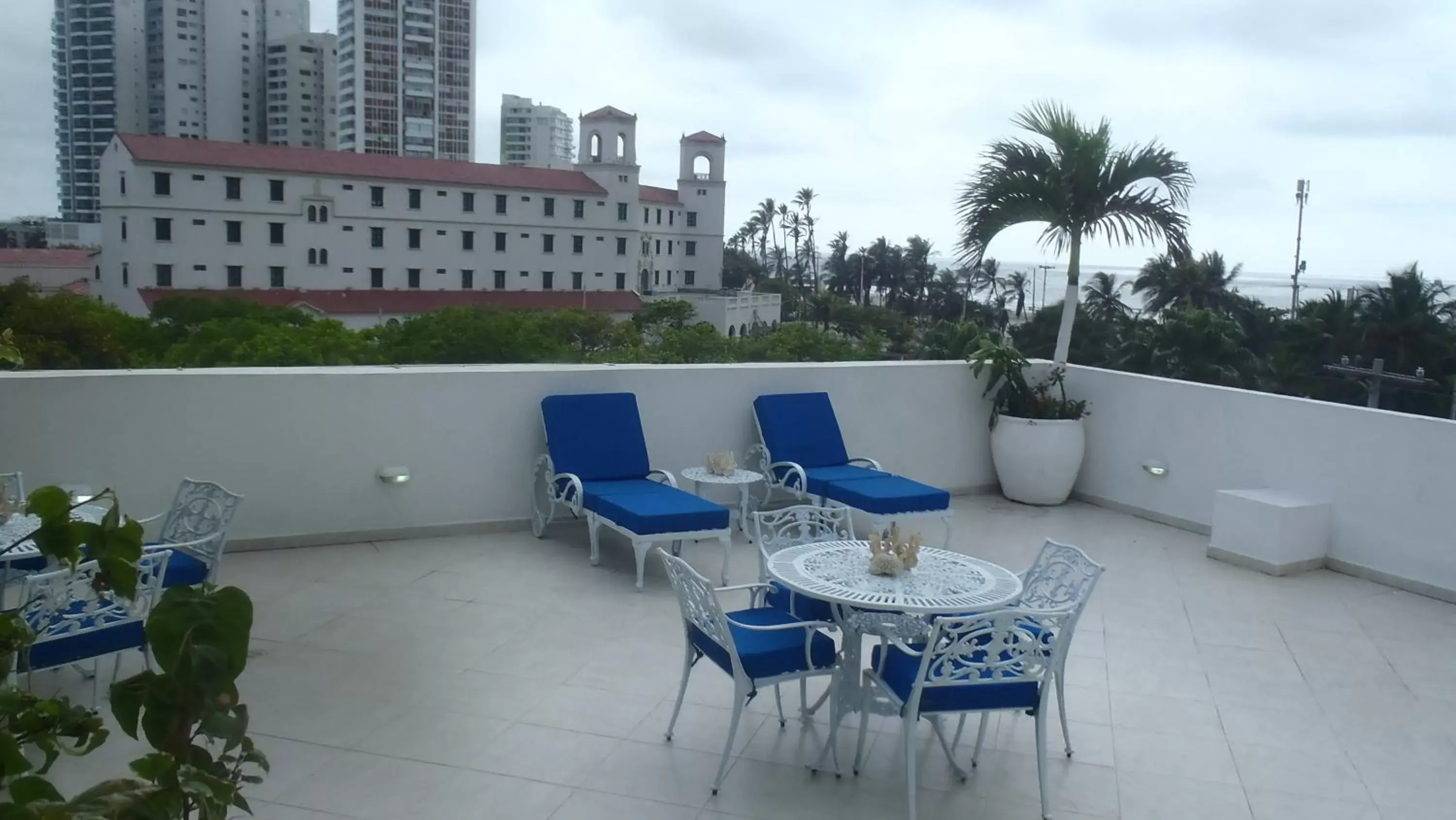 Balcony/Terrace in Coral Reef Hotel