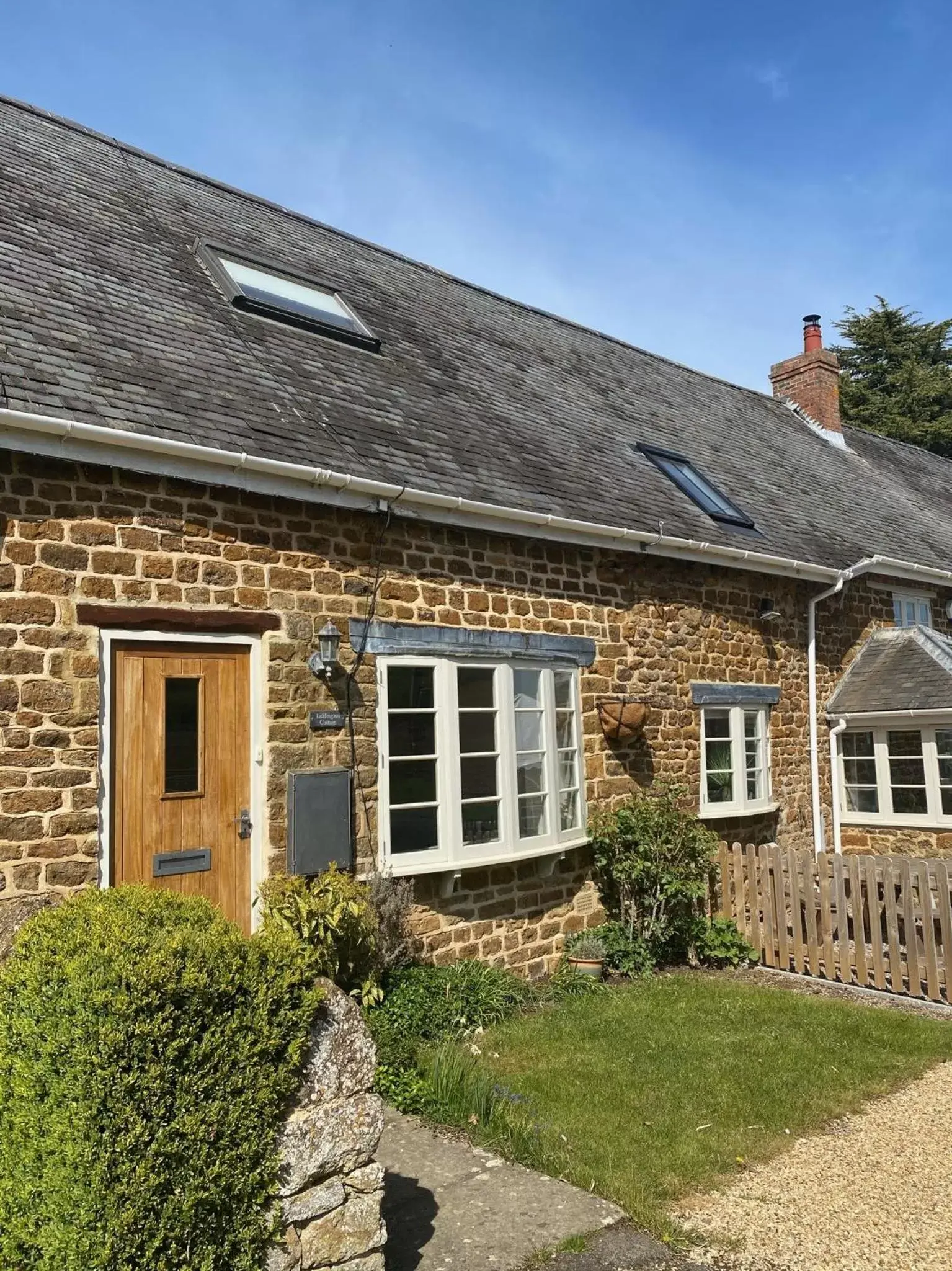 Two-Bedroom House in The Red Lion at Hellidon Two-Bedroom House in The Red Lion at Hellidon