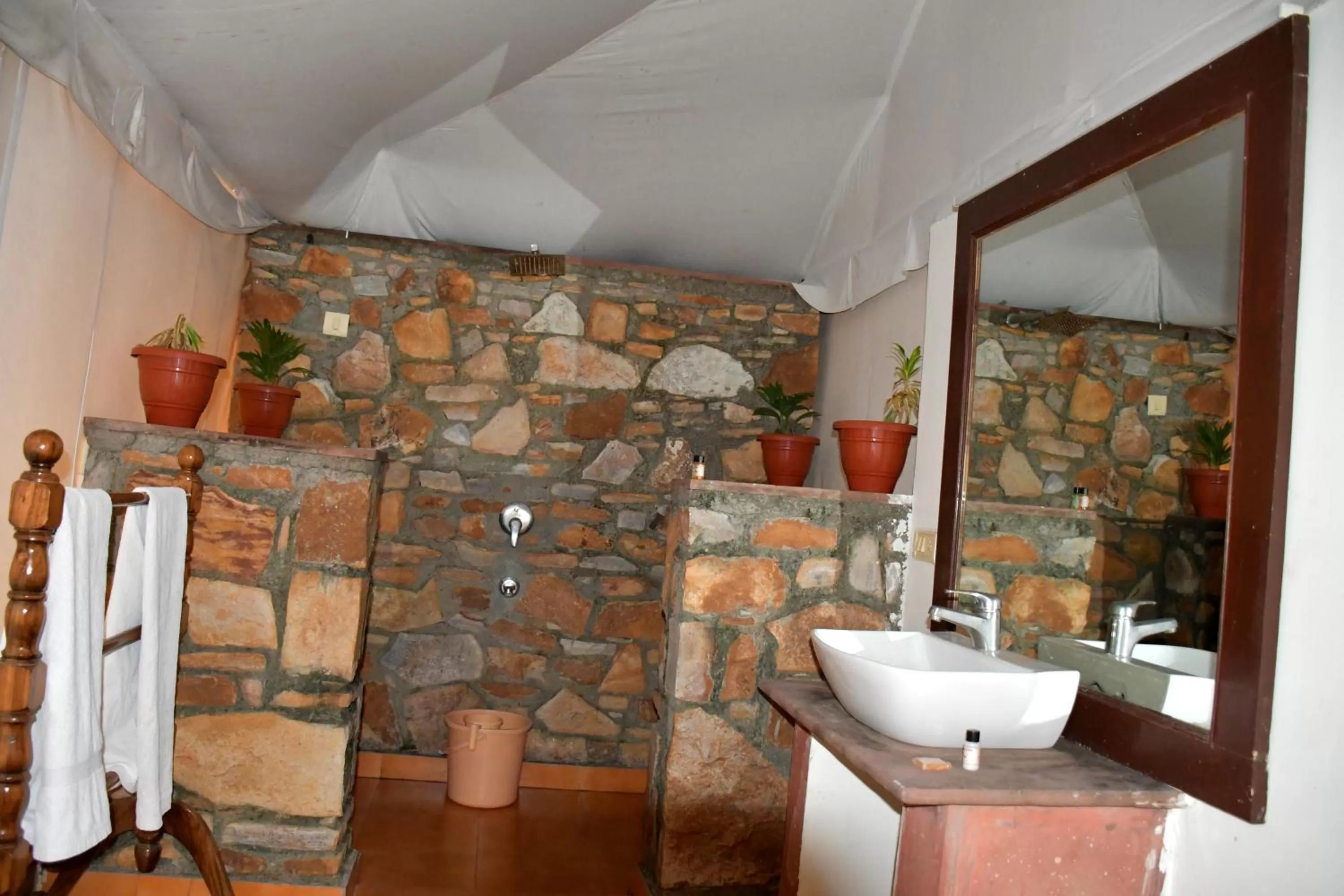 Shower, Bathroom in Sultan Bagh Resort by The Sky Imperial