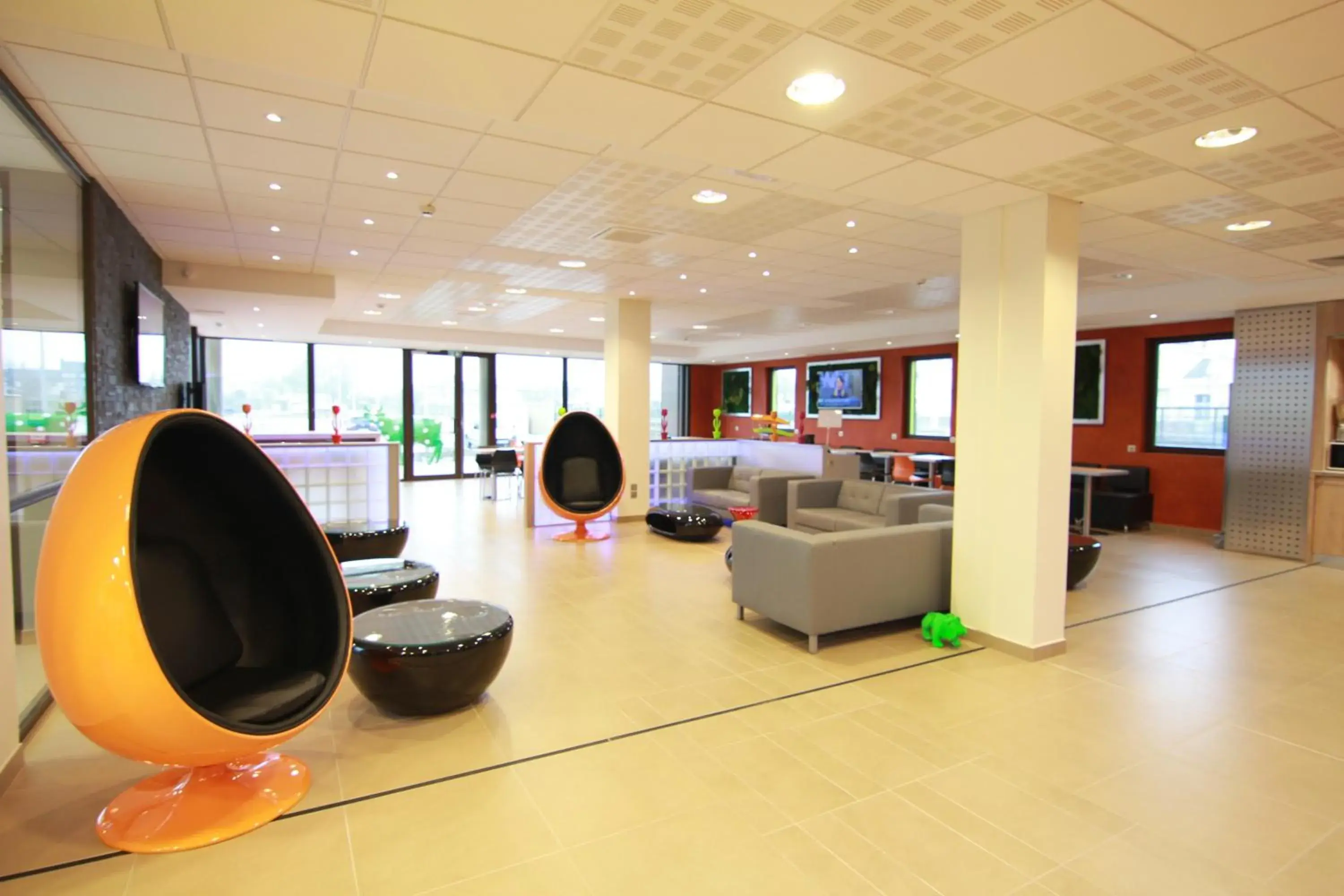 Day, Lobby/Reception in ibis Styles Flers