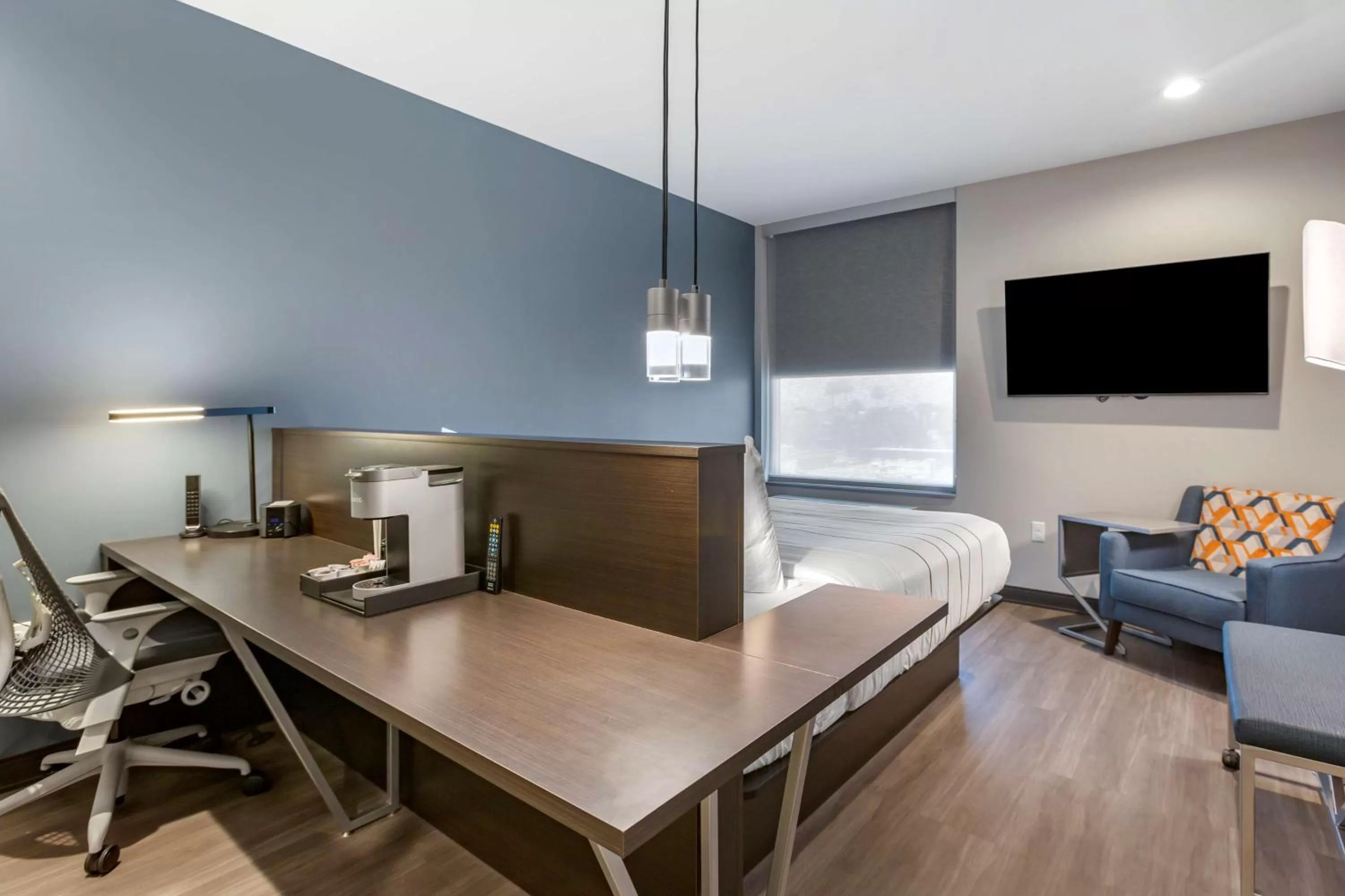 Bedroom in Vīb Hotel by Best Western Phoenix - Tempe