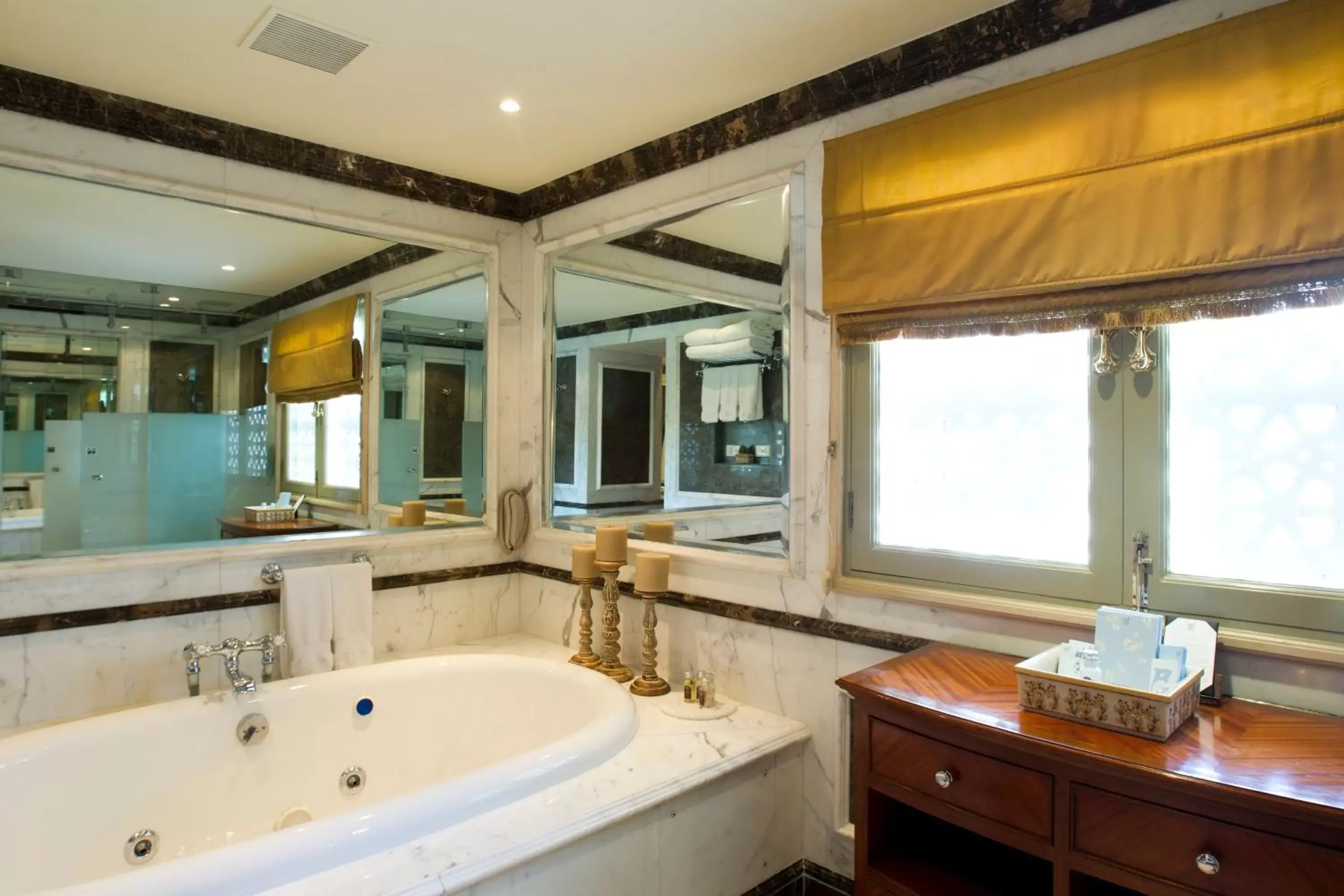 Bathroom in Taj Lake Palace Udaipur Bathroom in Taj Lake Palace Udaipur