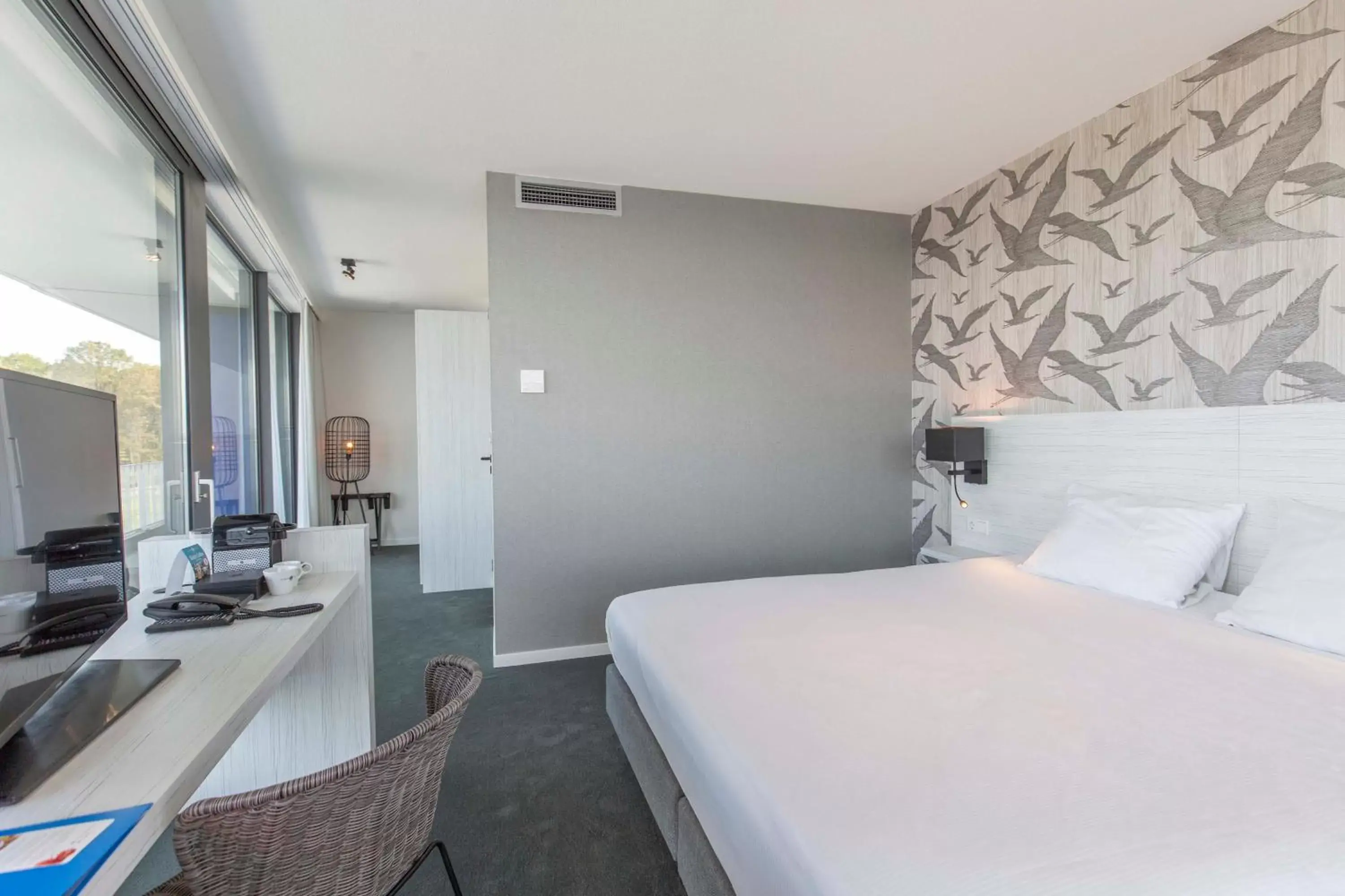 Photo of the whole room, Bed in Fletcher Hotel-Restaurant Het Veerse Meer