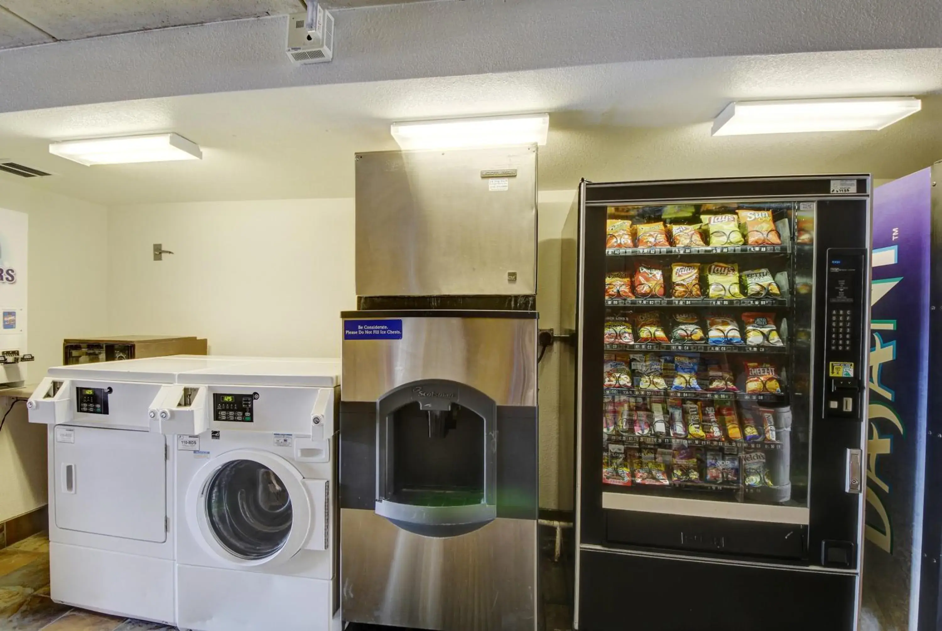 Decorative detail, Kitchen/Kitchenette in Motel 6-San Antonio, TX - Downtown - Market Square