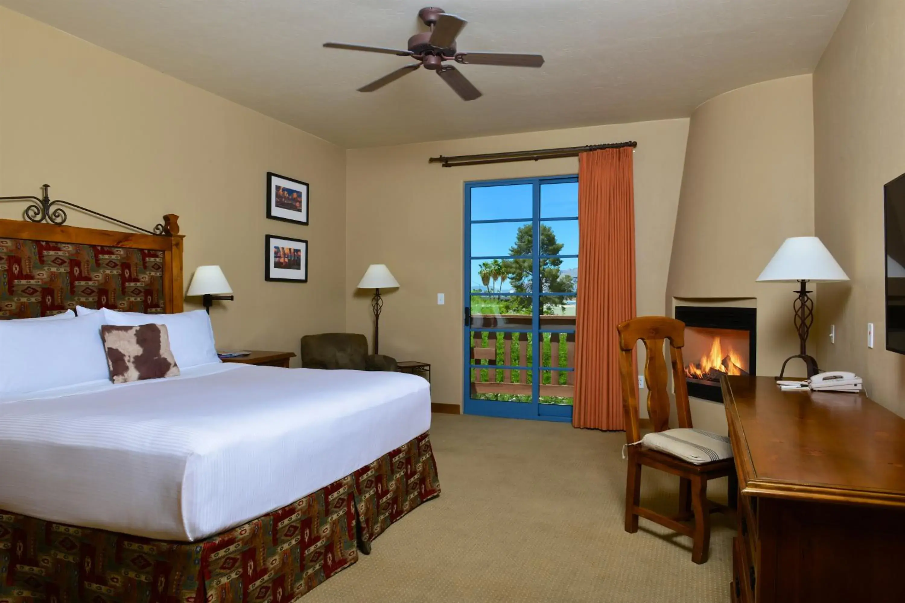 Photo of the whole room, Bed in Lodge On The Desert Photo of the whole room, Bed in Lodge On The Desert