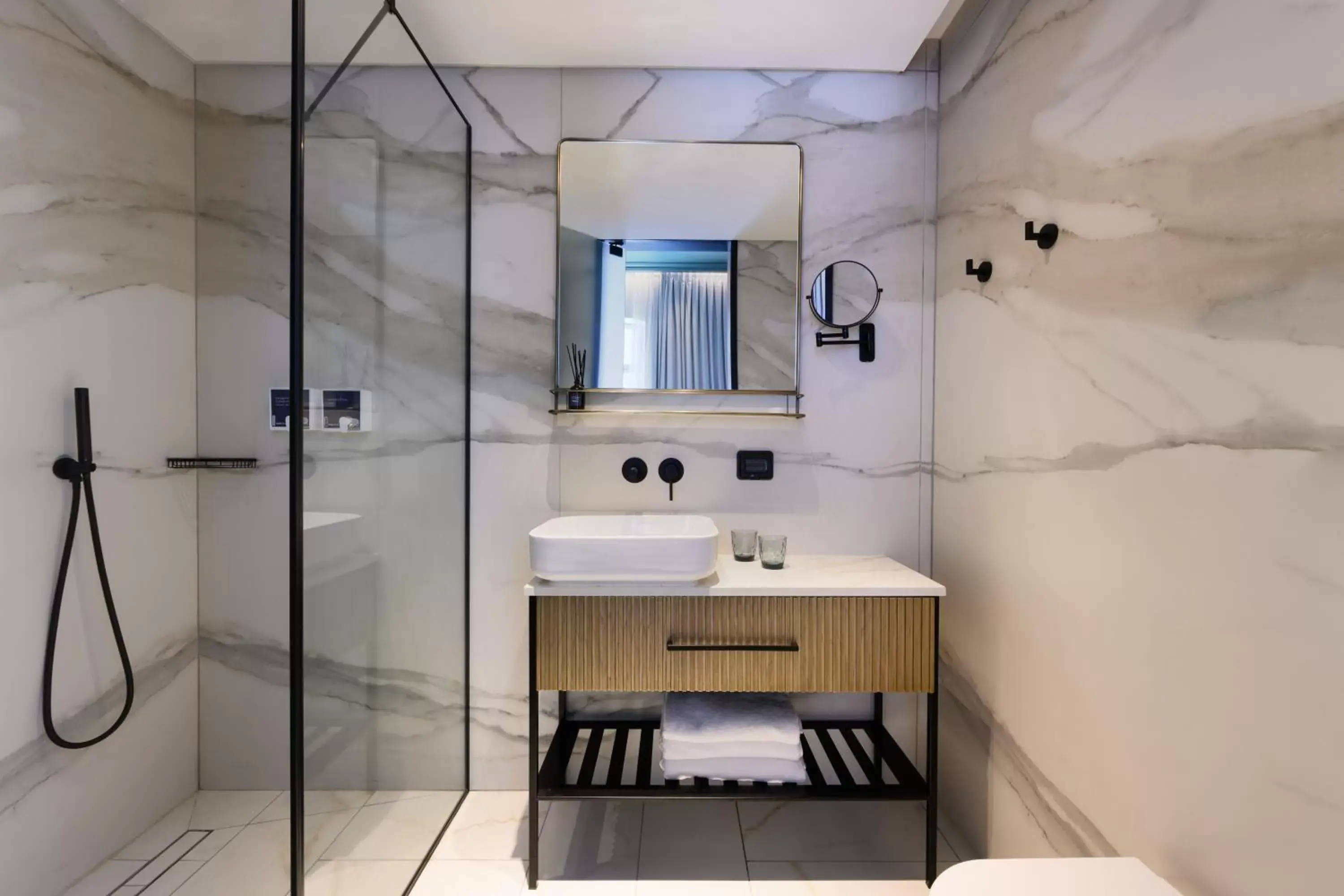 Bathroom in Alberto by Isrotel Design