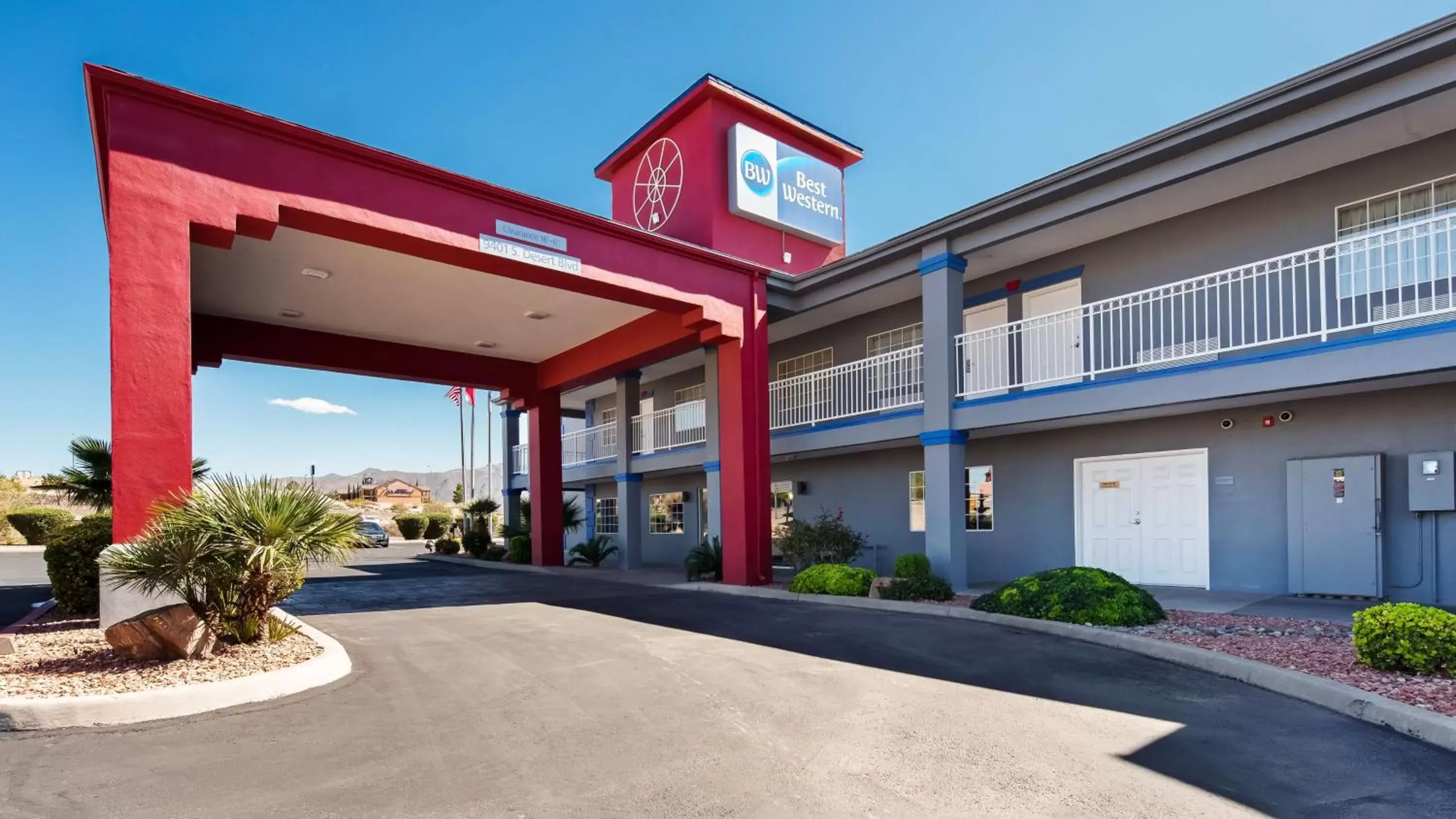 Property building in Best Western Anthony/West El Paso