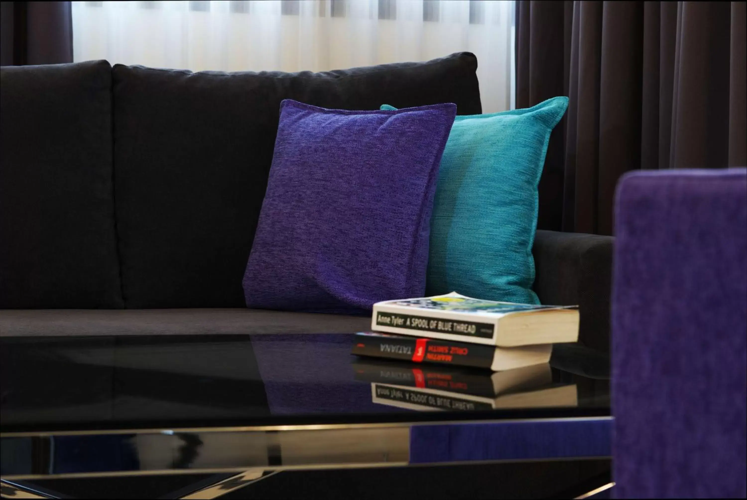 Living room, Seating Area in Best Western Regency Suites