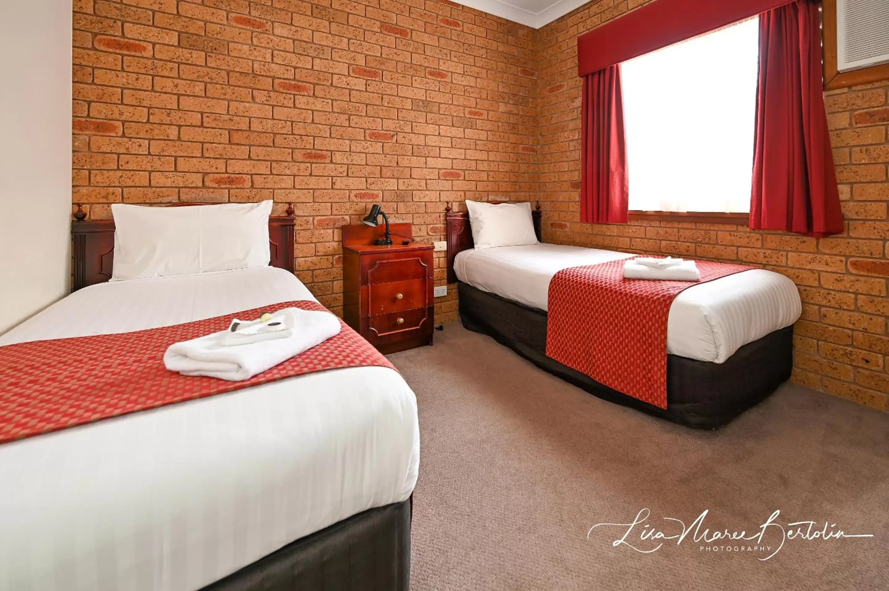 Bed in Narrandera Club Motor Inn