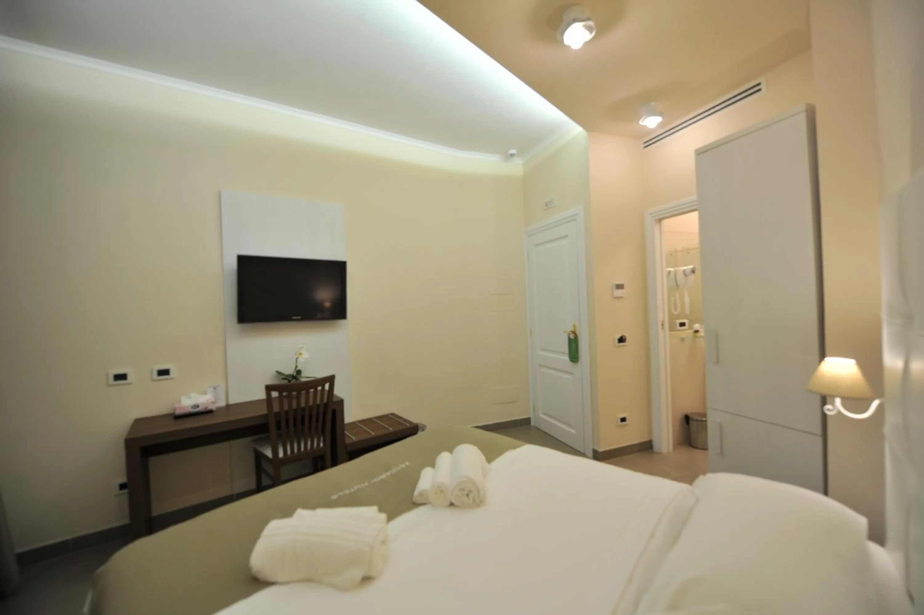 Photo of the whole room, Bed in Villa Zaccardi