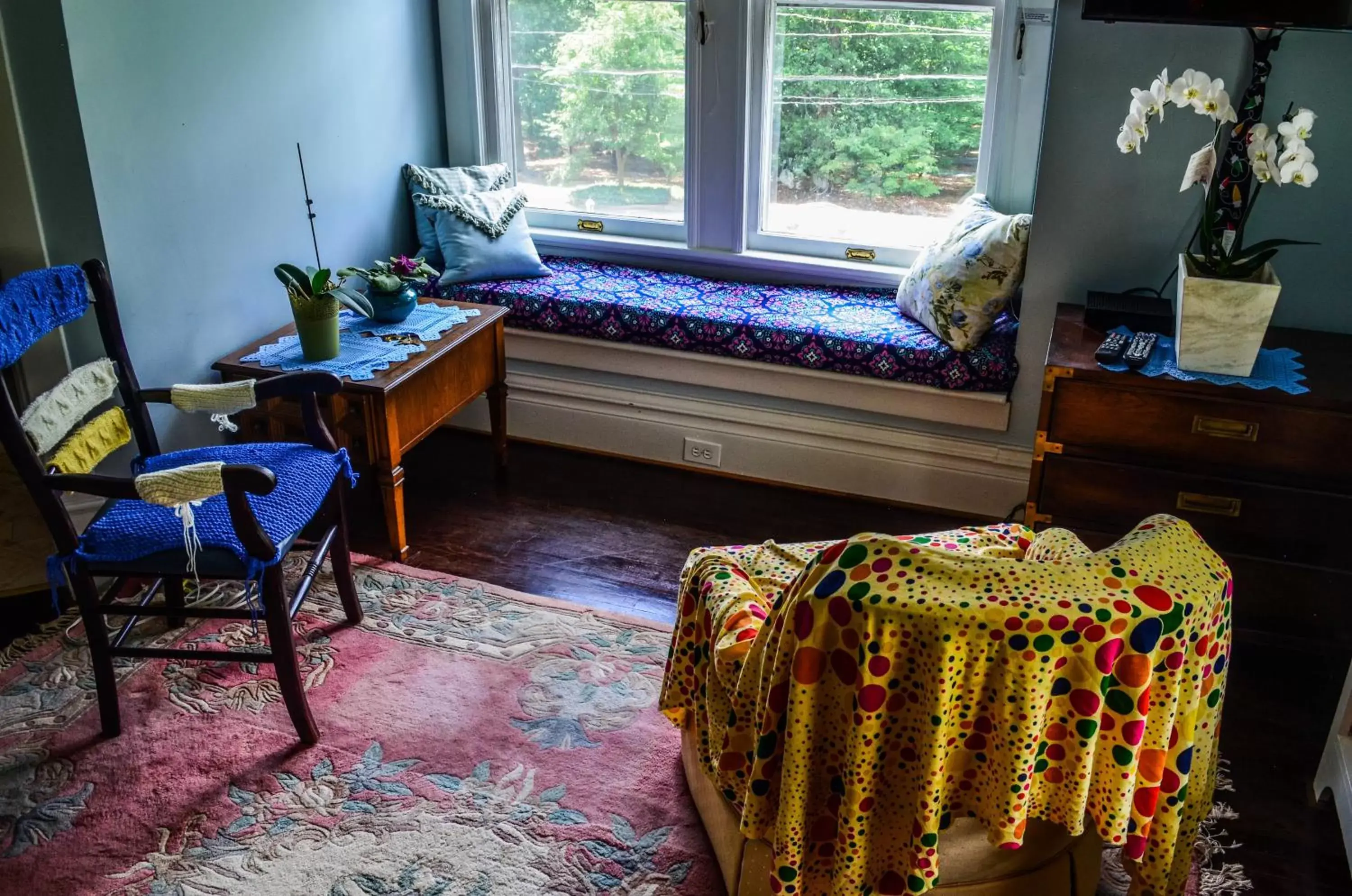 Seating area in Greenwood Bed & Breakfast