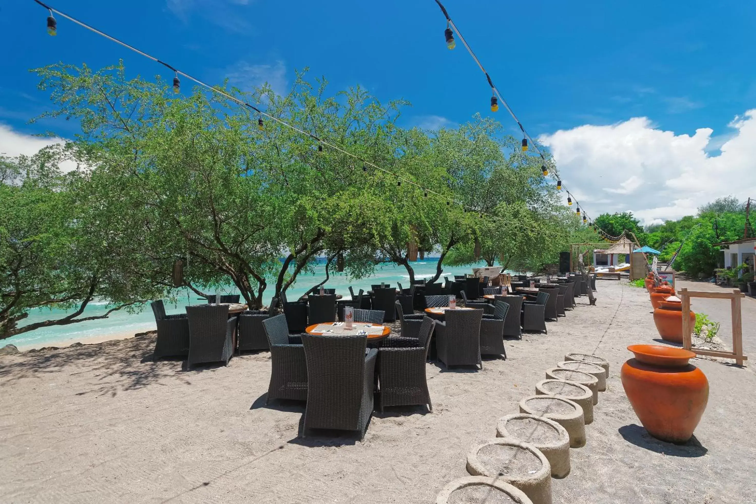 Restaurant/places to eat in Jambuluwuk Oceano Gili Trawangan