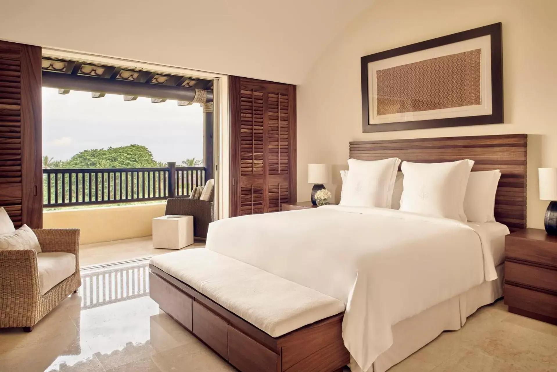 Bedroom, Bed in Four Seasons Resort Punta Mita