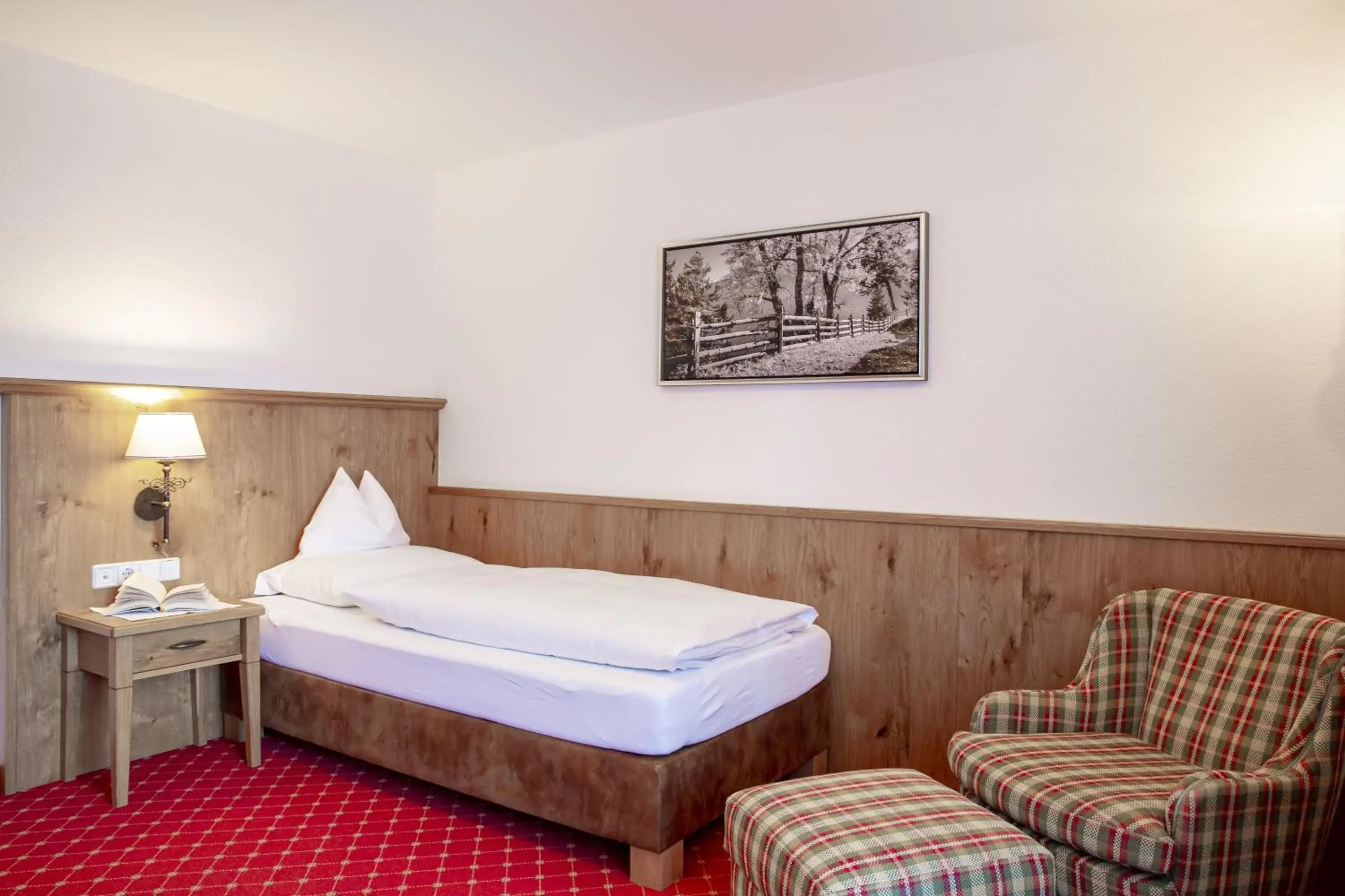 Staff, Bed in Parkhotel Seefeld