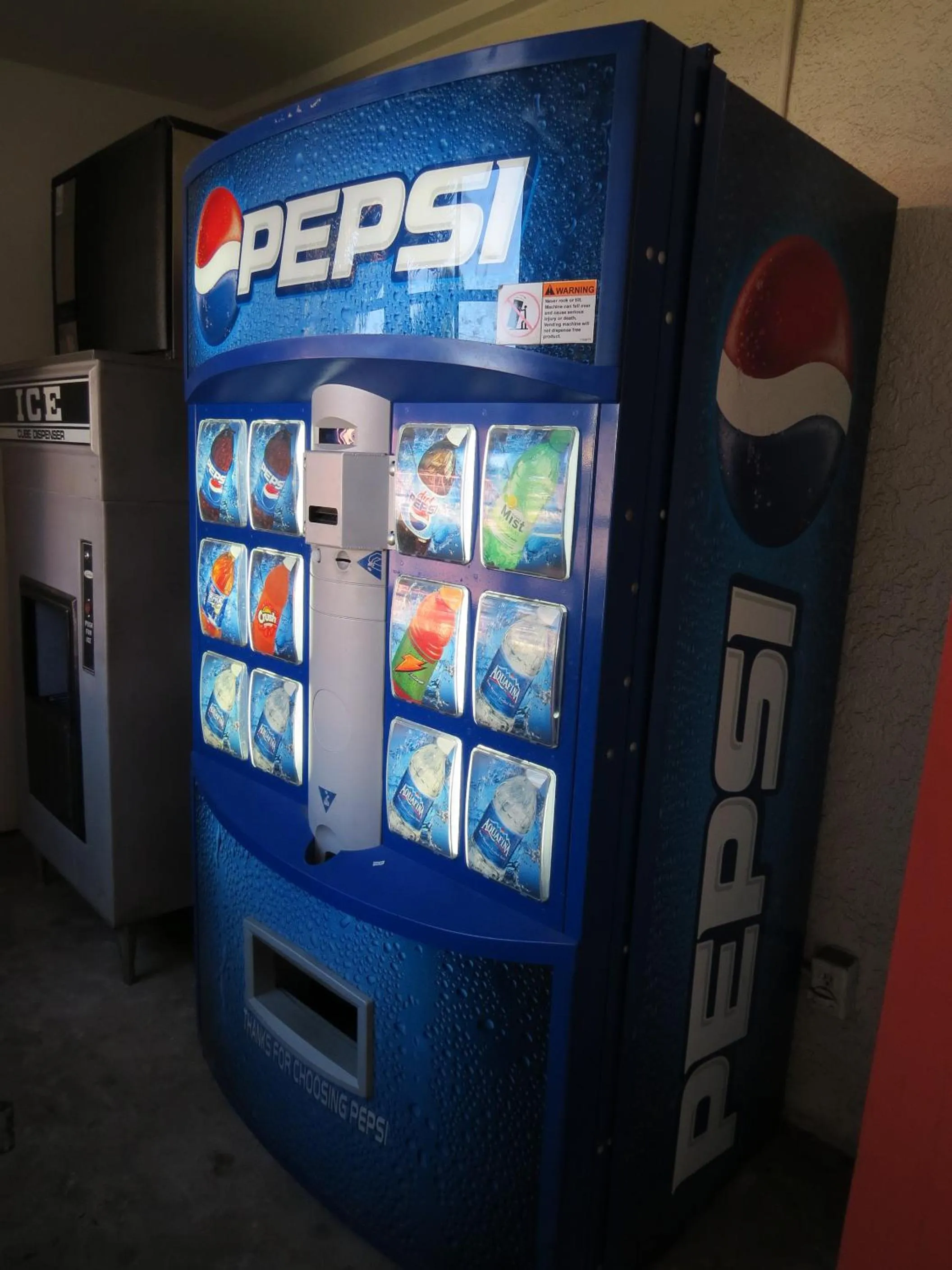 Non alcoholic drinks, Supermarket/Shops in Best Inn