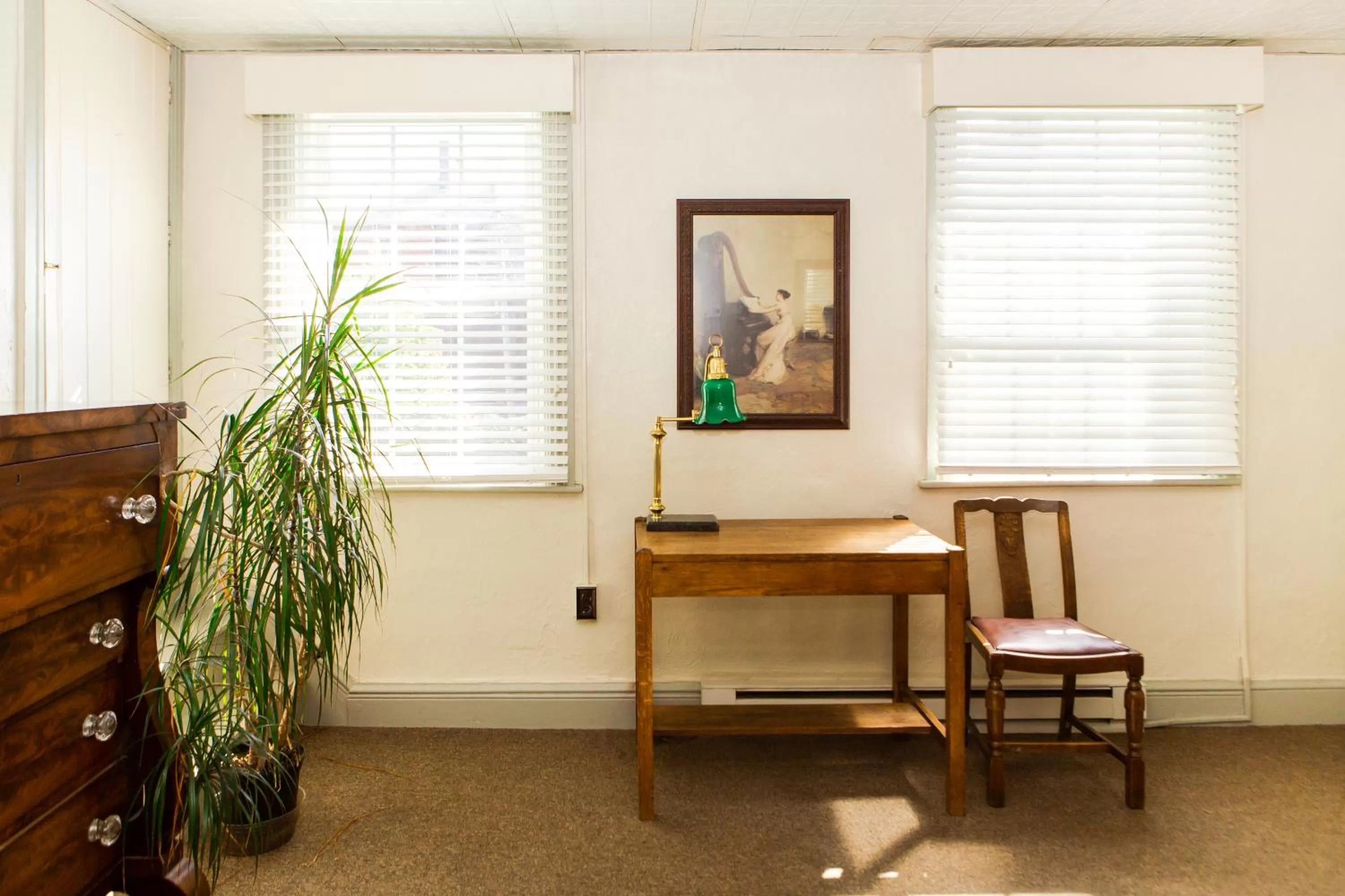 James Buchanan Hotel, Trademark Collection by Wyndham