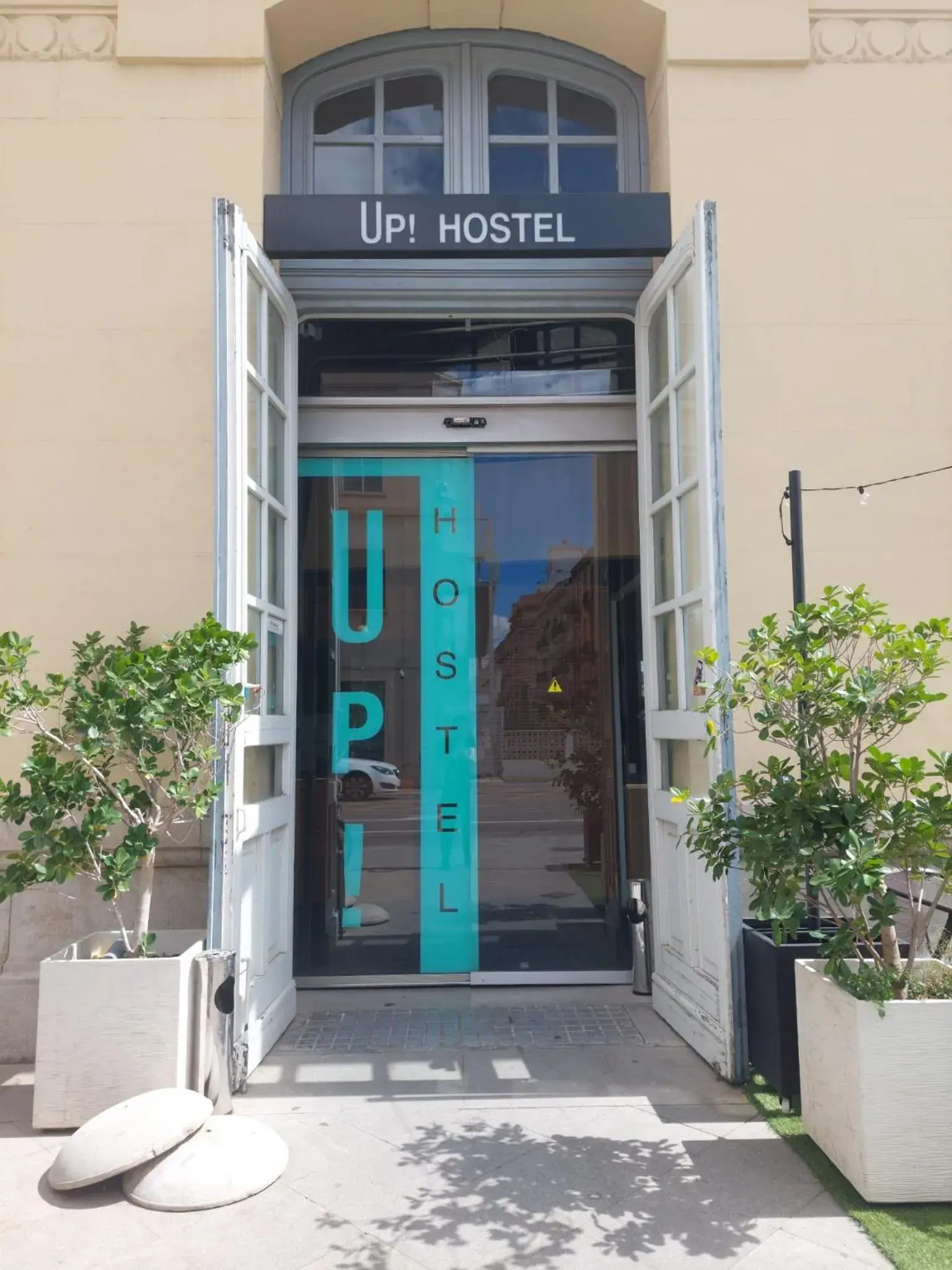 Property Building in UP Hostel Valencia