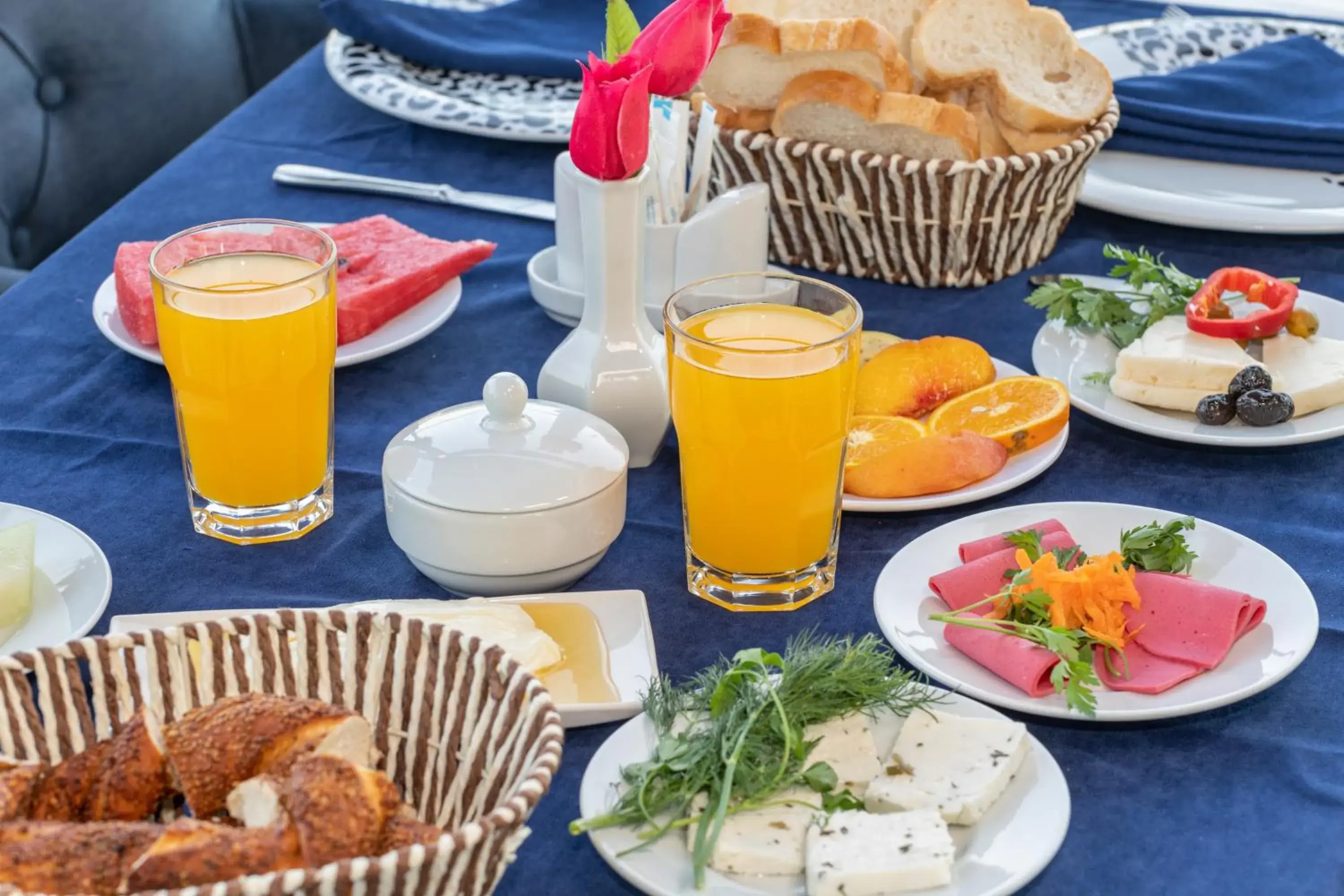 Food and drinks, Breakfast in Aristocrat Hotel