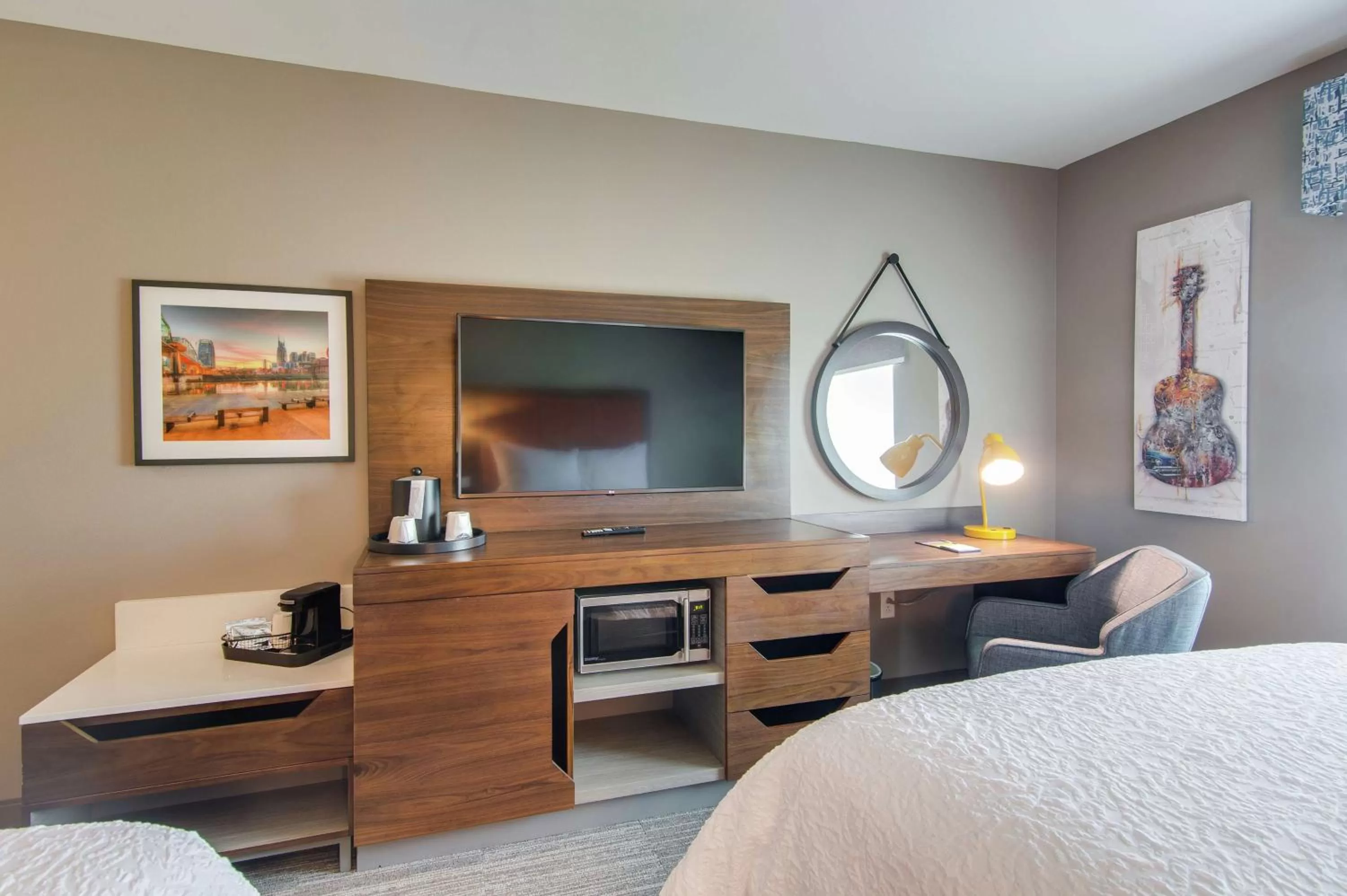 Bedroom, Bed in Hampton Inn & Suites by Hilton Nashville North Skyline