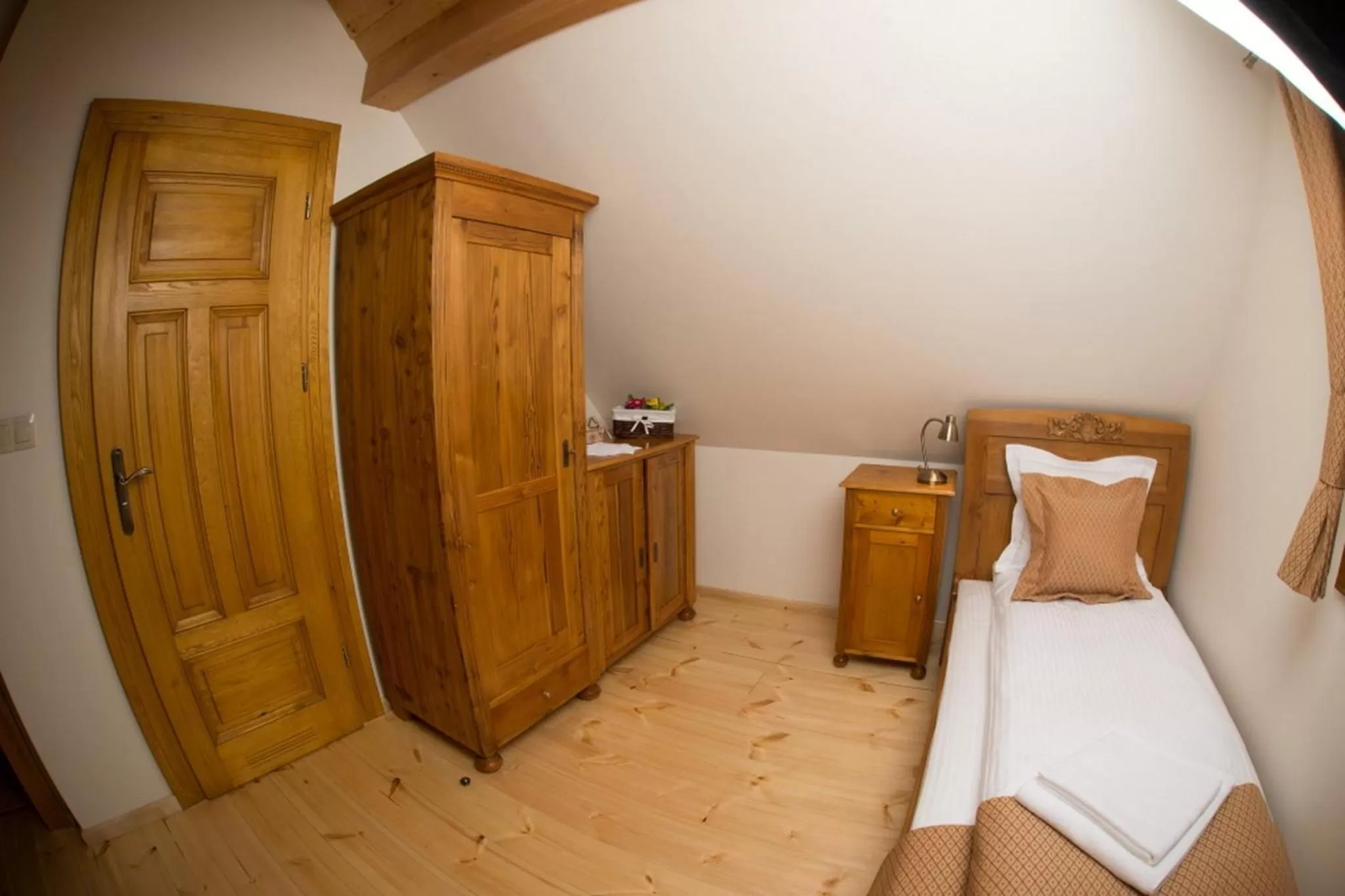 Photo of the whole room, Bed in Pensjonat Dom Zegarmistrza