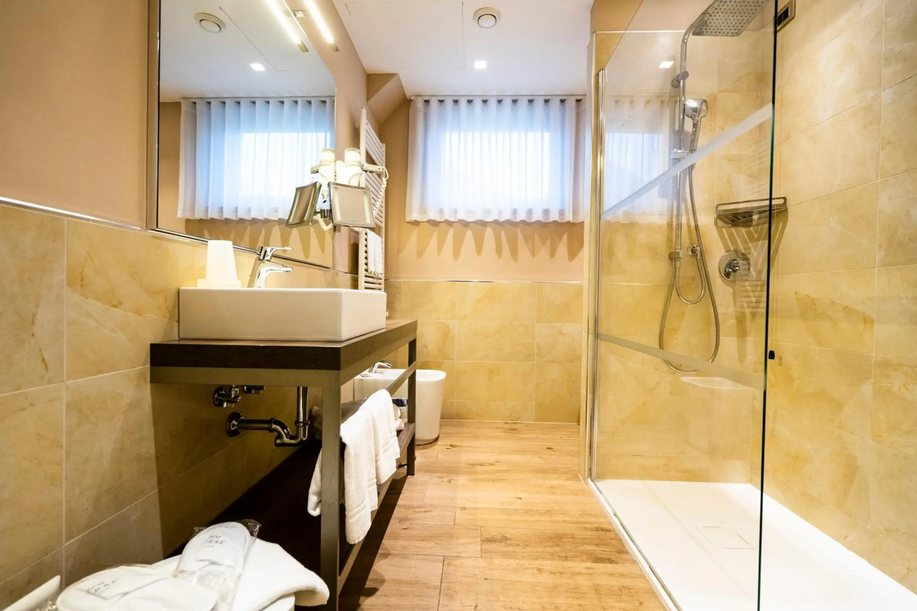 Bathroom in Annia Park Hotel Venice Airport