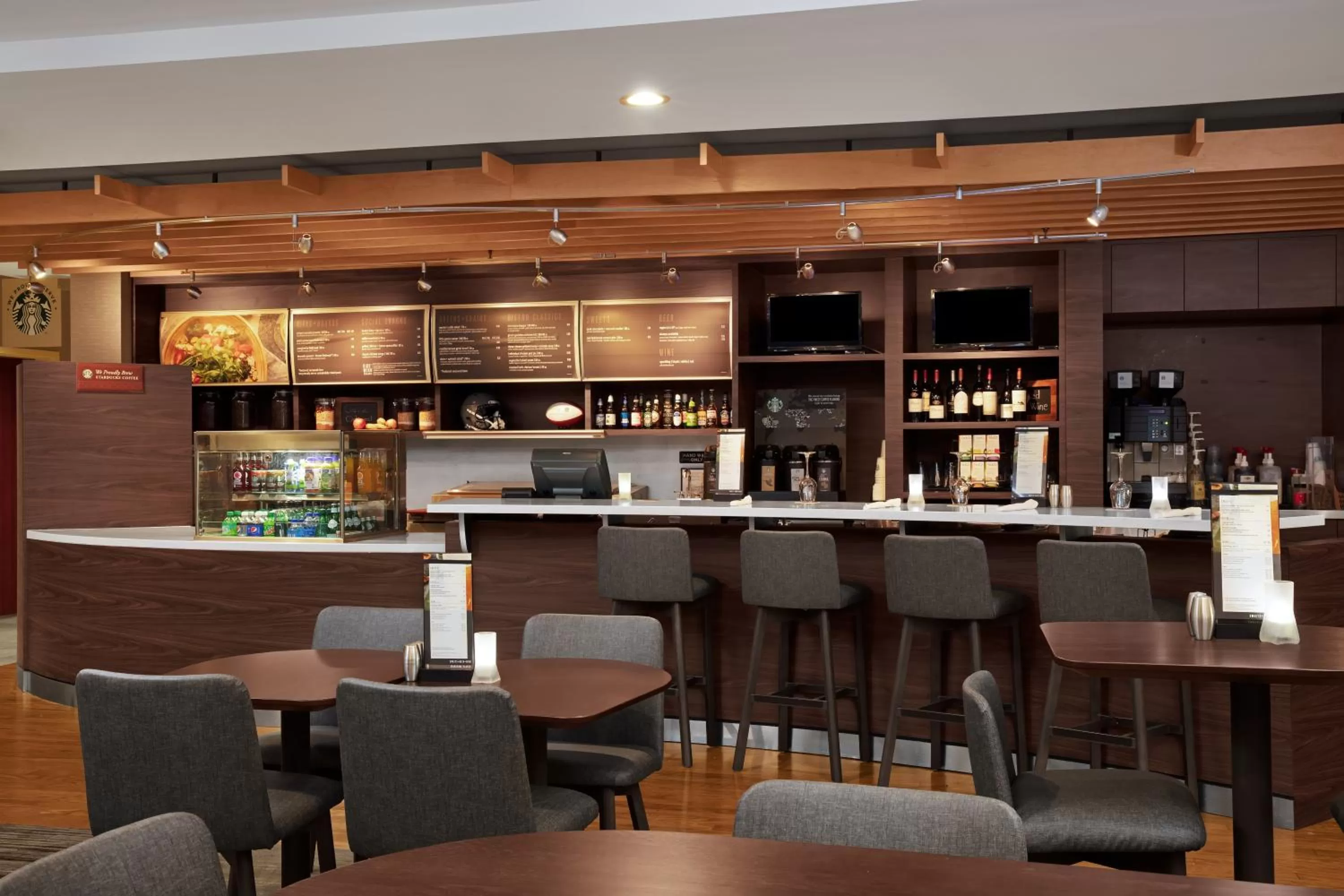 Restaurant/places to eat in Courtyard by Marriott St. Augustine I-95