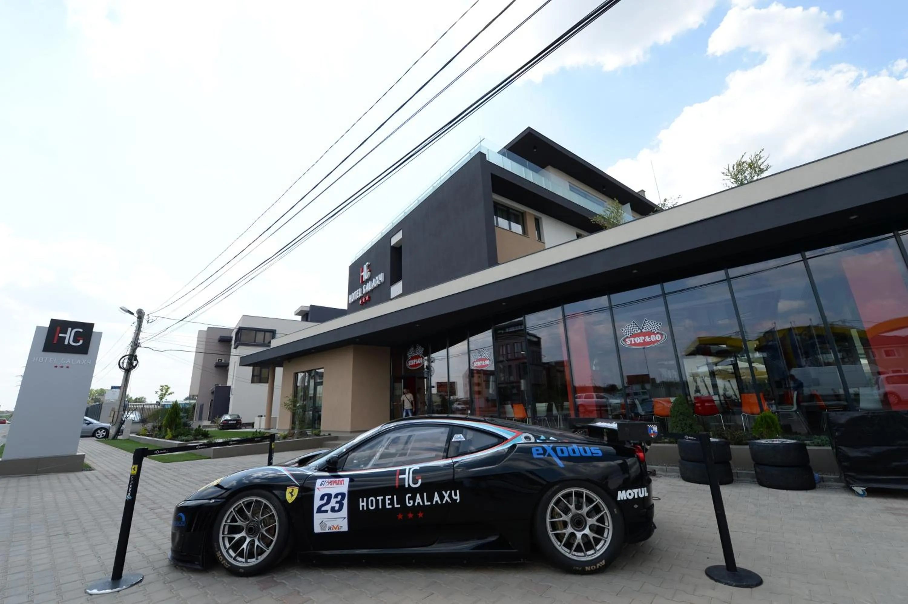 Facade/entrance in Hotel Galaxy