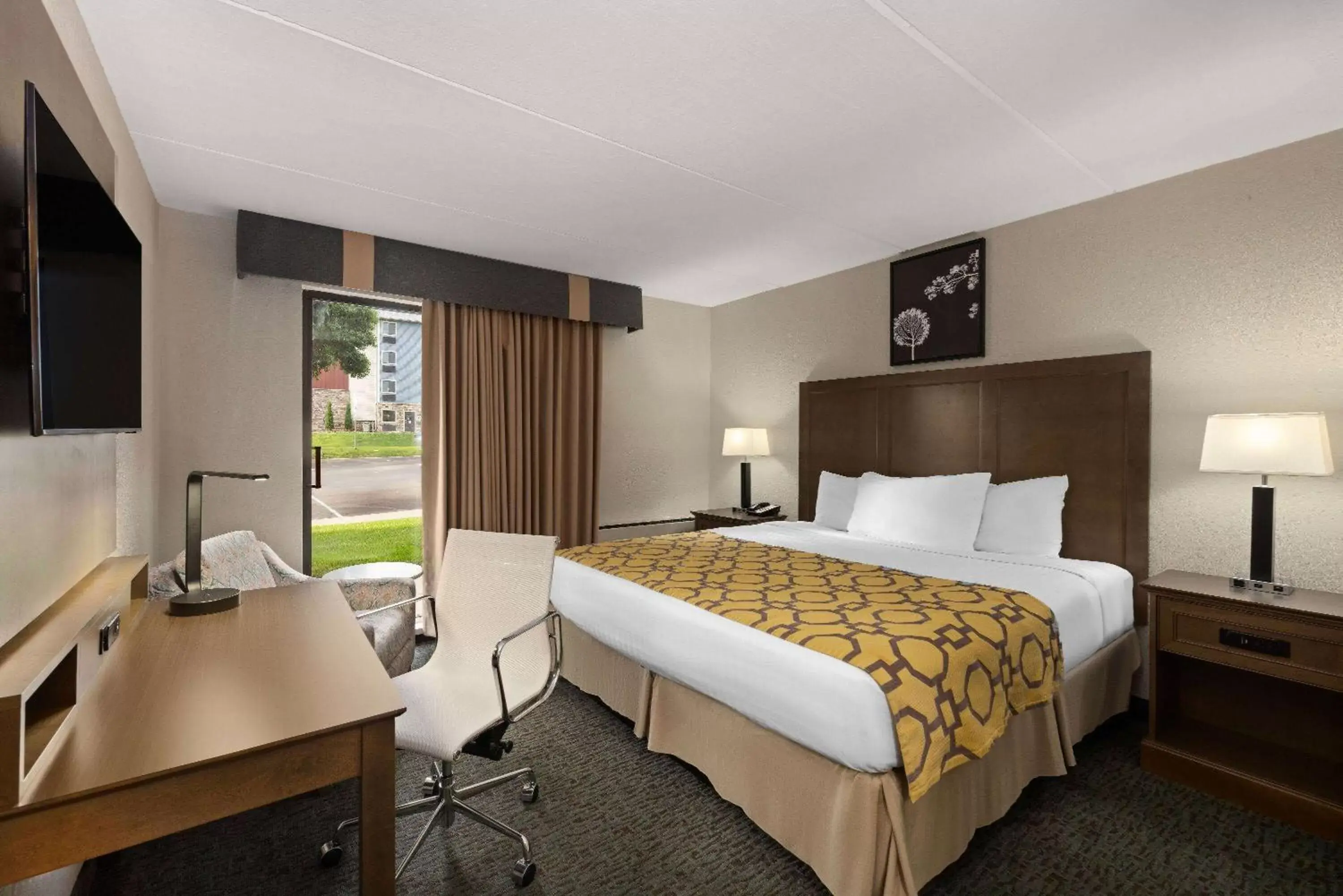 Bed in Baymont by Wyndham Shakopee Bed in Baymont by Wyndham Shakopee