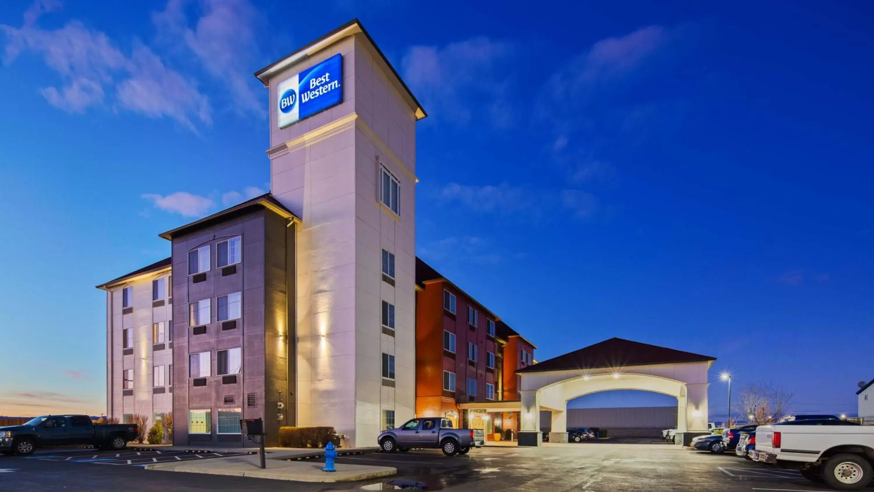 Property Building in Best Western Crater Lake Highway White City/Medford