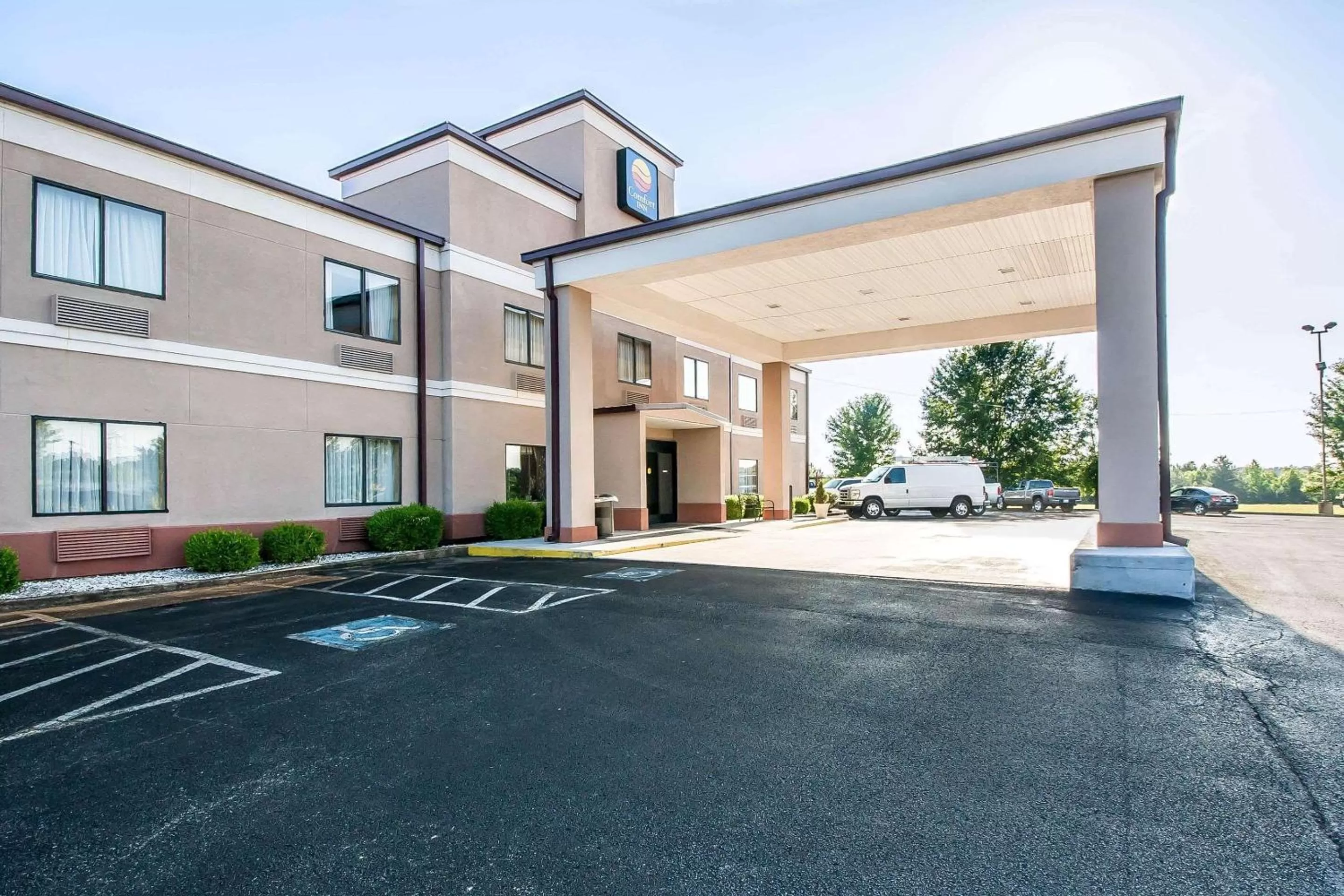Property building in Comfort Inn Jackson I-40