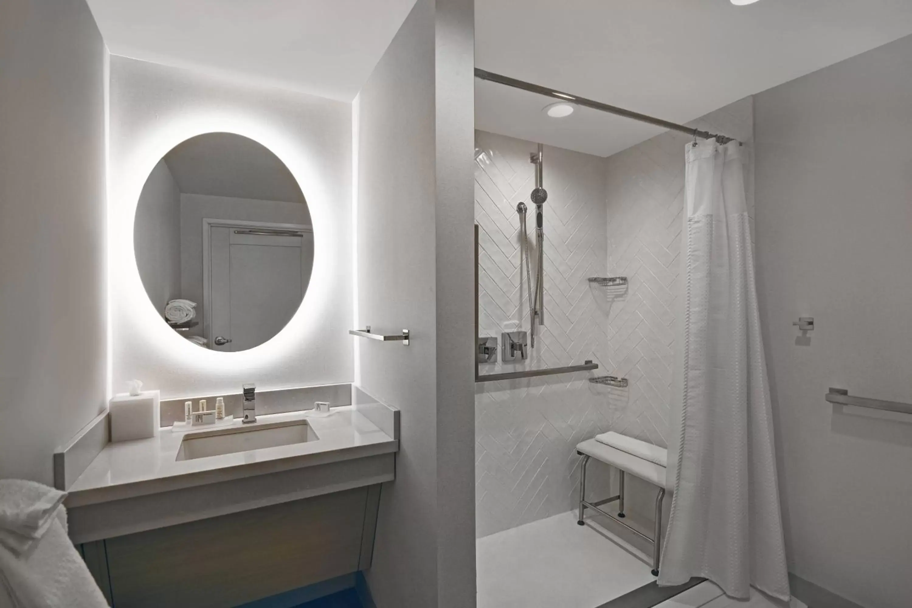 Bathroom in TownePlace Suites by Marriott Fall River Westport