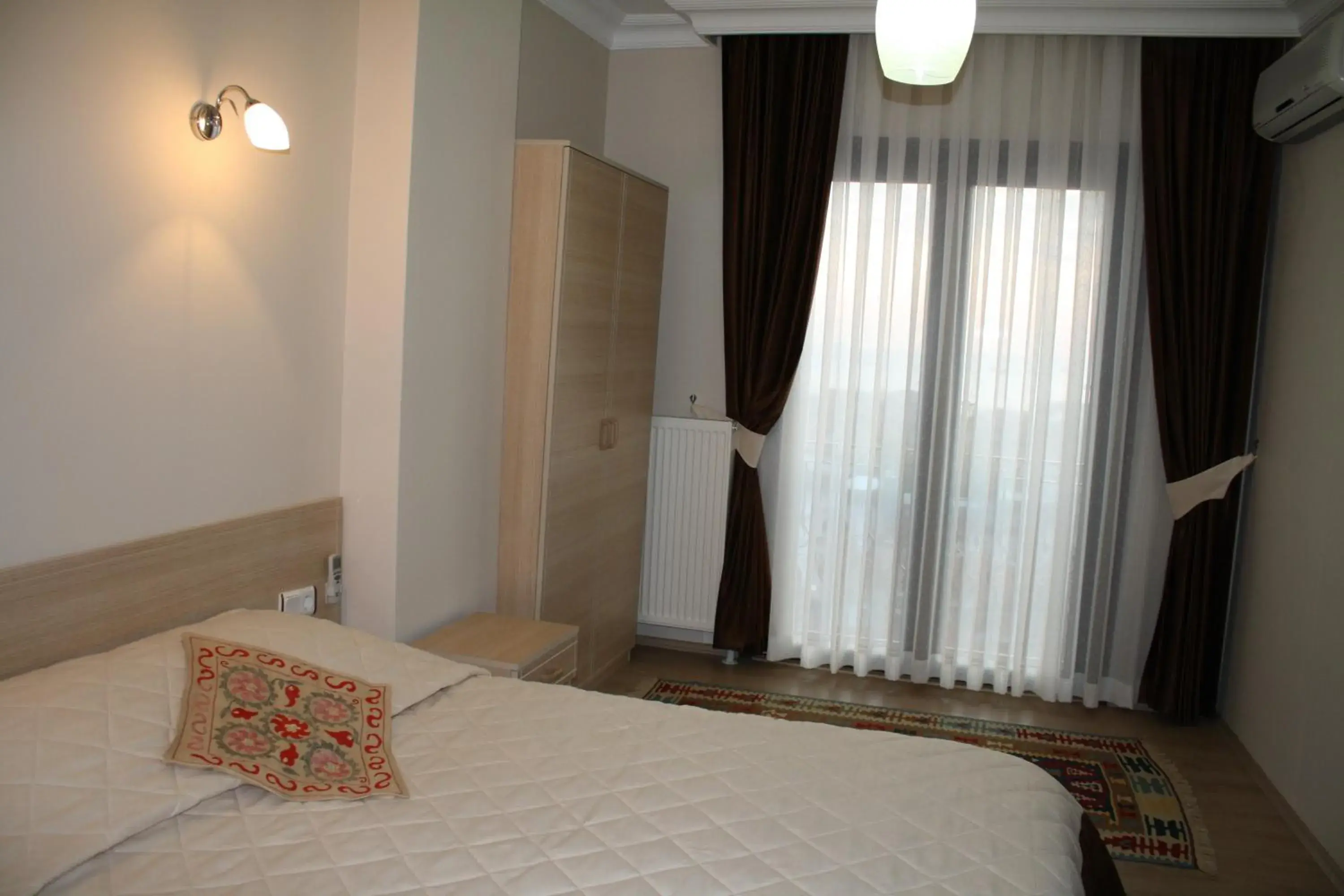 Photo of the whole room, Bed in Art City Hotel Istanbul