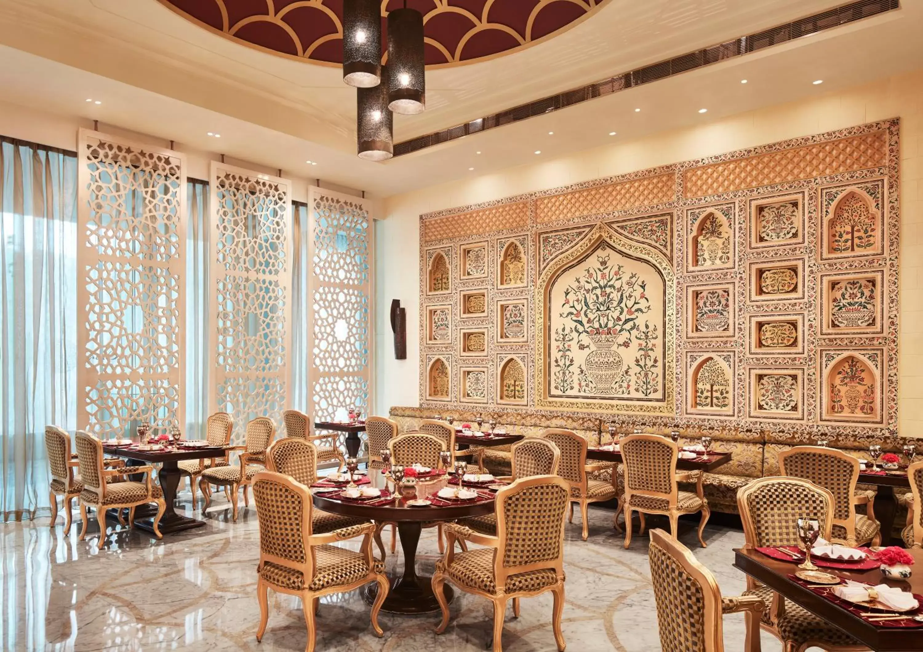 Restaurant/Places to Eat in Taj Hotel & Convention Centre, Agra